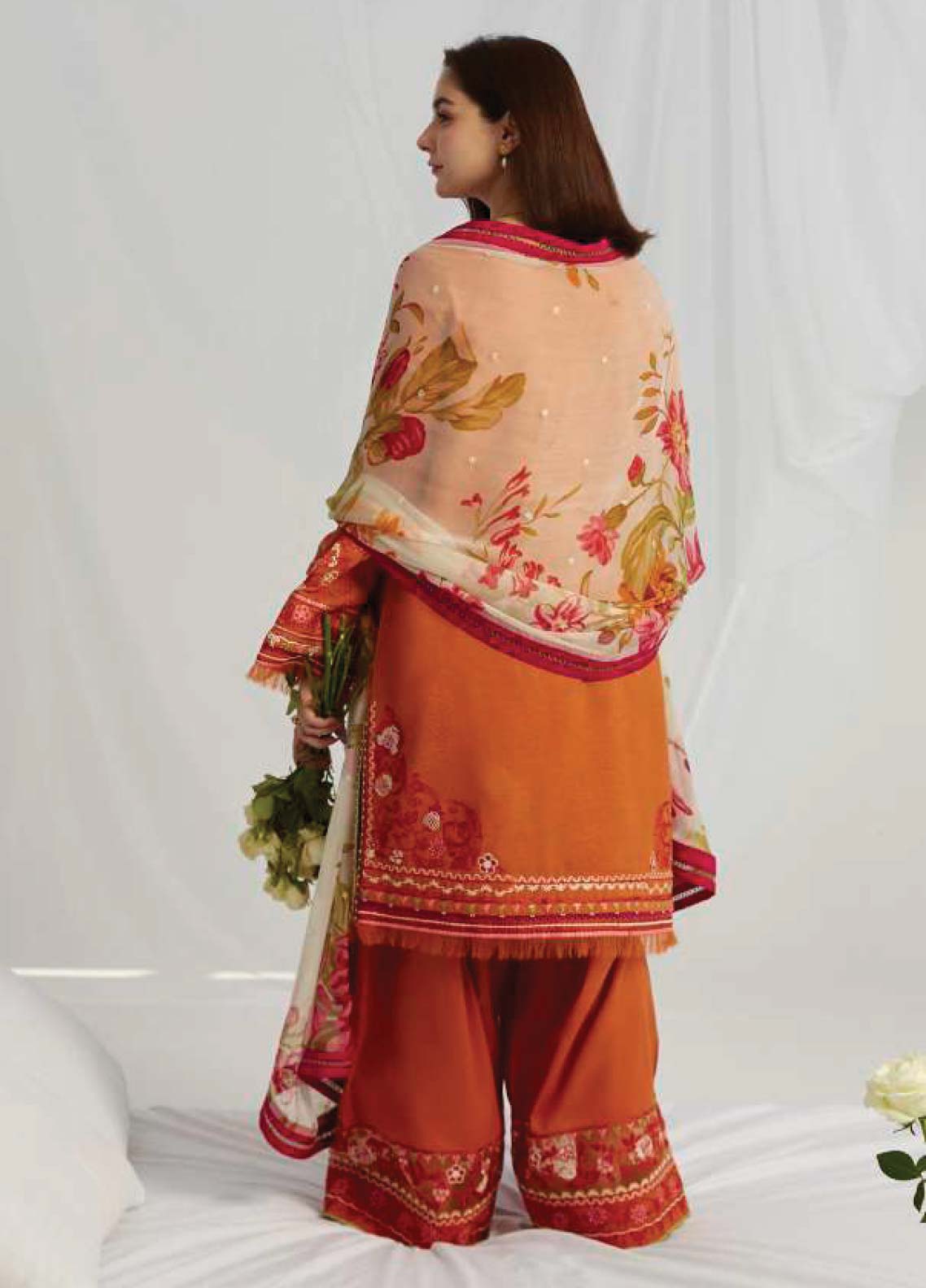 D#10B Zara Shahjahan Coco Emb Lawn Collection 623 D#10B Zara Shahjahan Coco Emb Lawn Collection 623