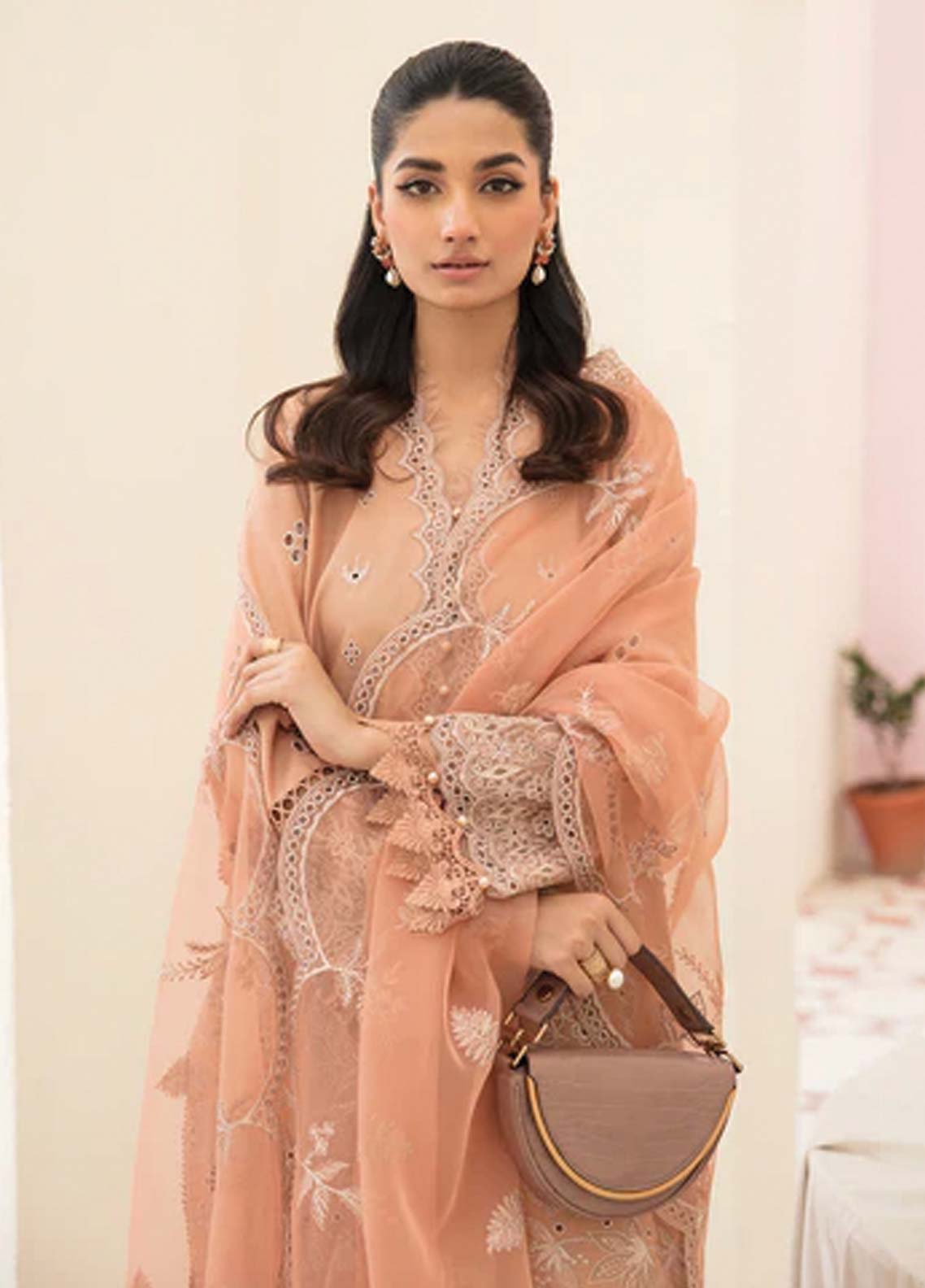 Afrozeh Embroidered Lawn Unstitched 3 Piece Suit - 06 Afrozeh Embroidered Lawn Unstitched 3 Piece Suit - 06