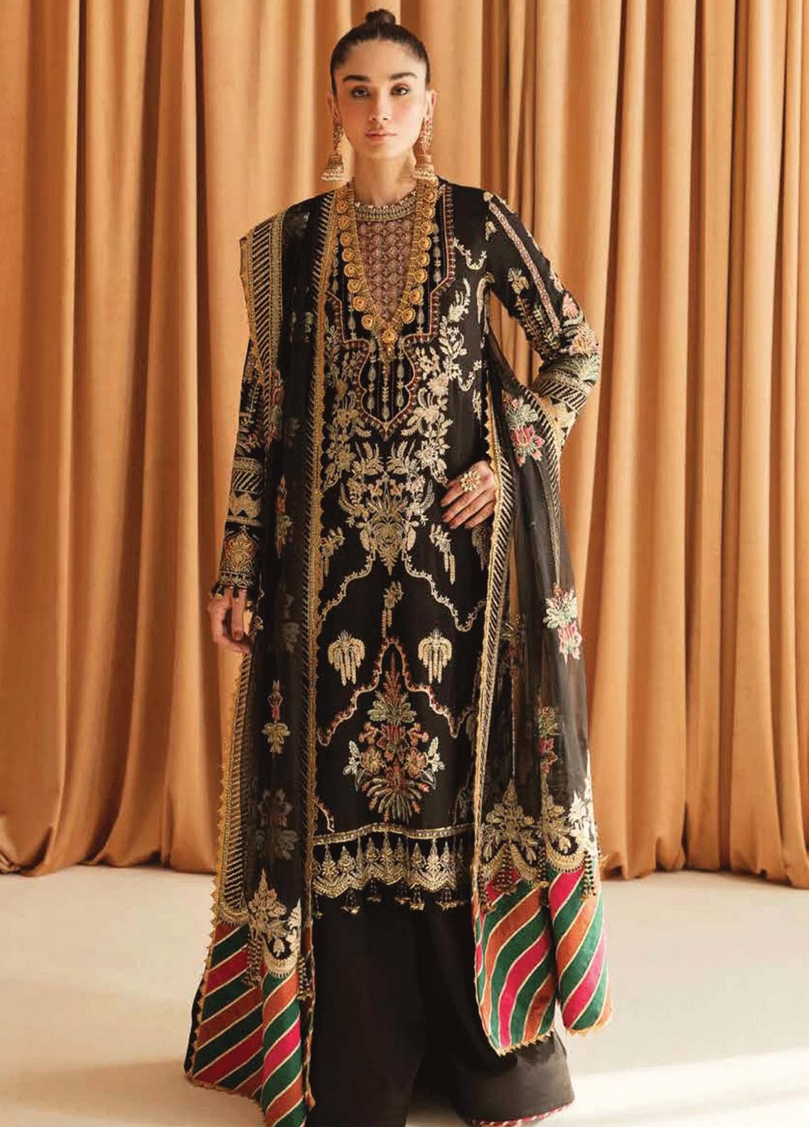 Ayzel By Afrozeh Embroidered Chiffon Unstitched 3 Piece Suit - 07 Ayzel By Afrozeh Embroidered Chiffon Unstitched 3 Piece Suit - 07