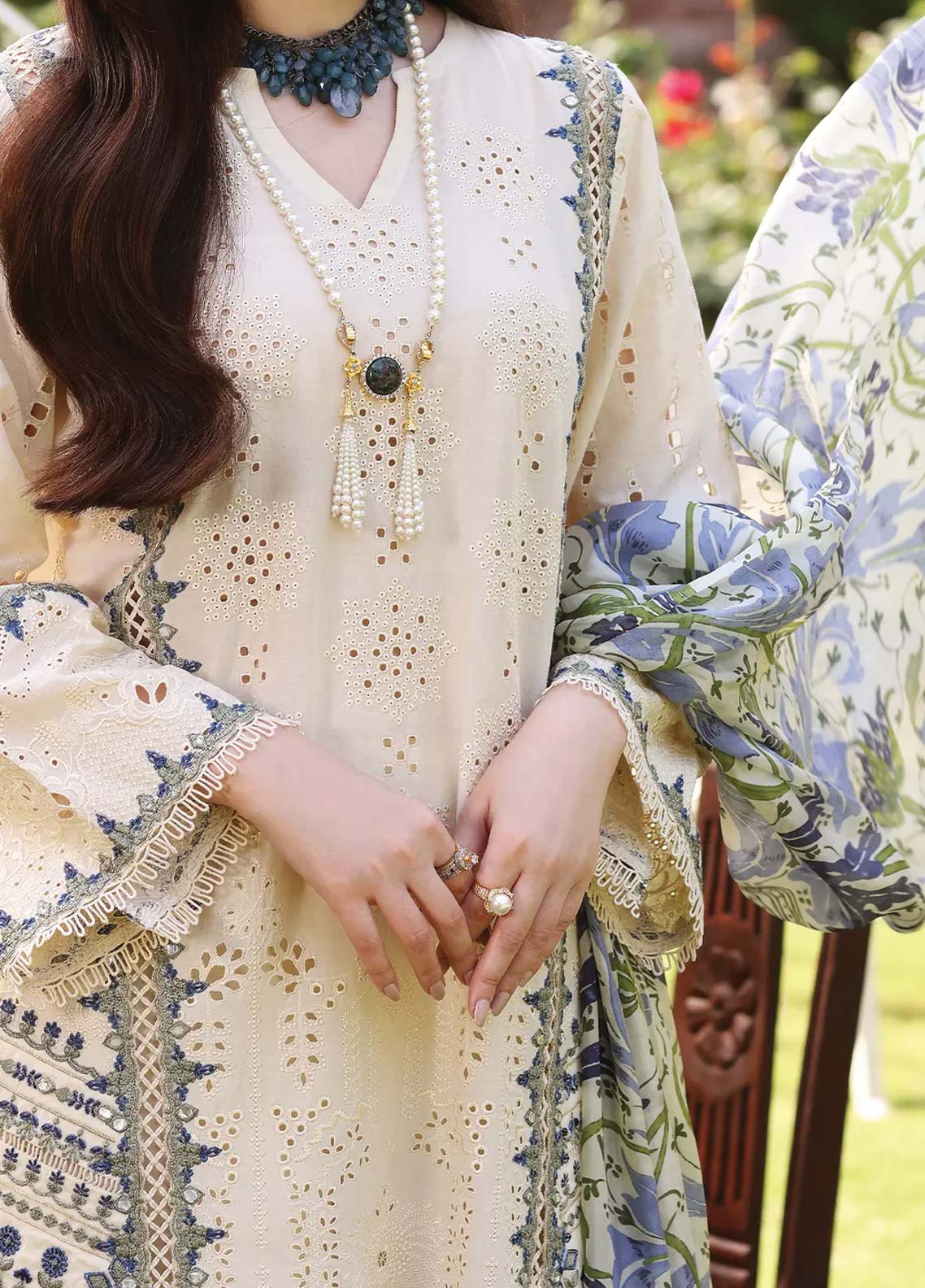 D#07 Elaf Festive Chikankari Collection 623 D#07 Elaf Festive Chikankari Collection 623