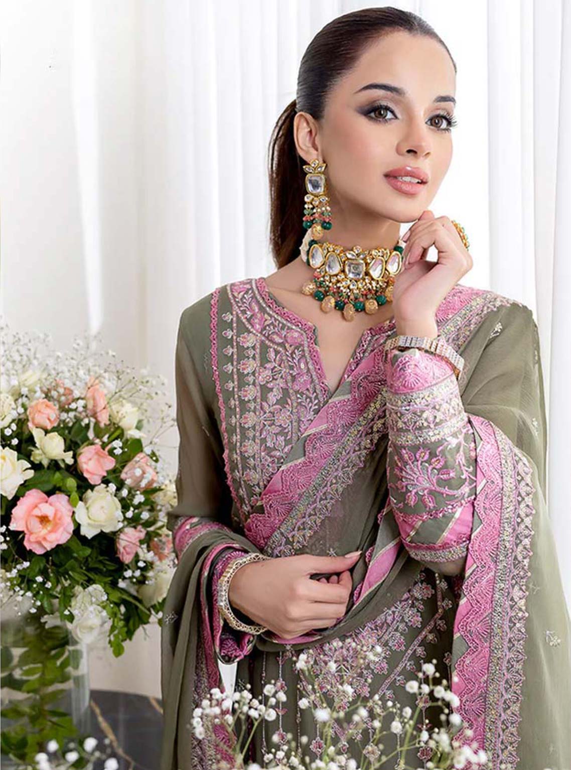 D#25 Asim Jofa Jhil Mil Luxury Festive Emb Collection 823 D#25 Asim Jofa Jhil Mil Luxury Festive Emb Collection 823