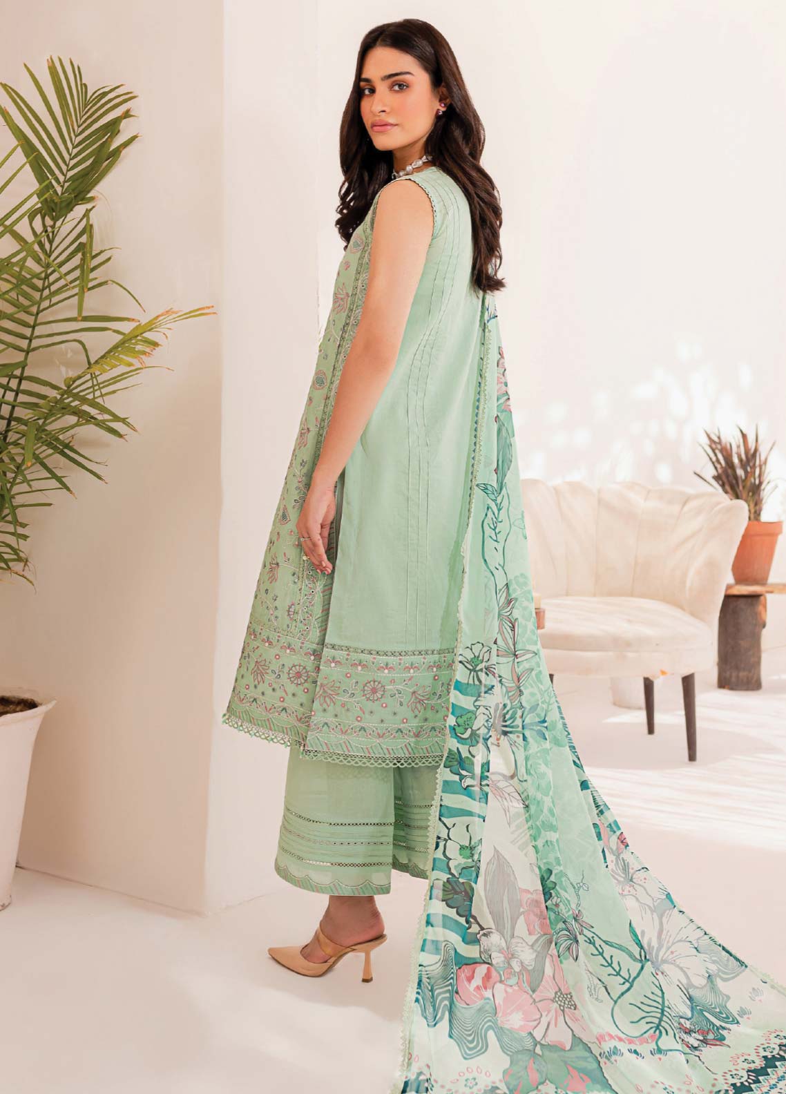 D#09 Farasha Mehek Festive Lawn Collection 623 D#09 Farasha Mehek Festive Lawn Collection 623