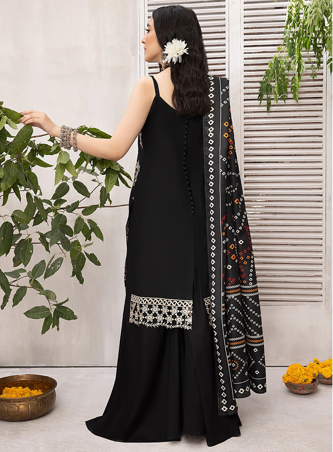 D#03 Mahnur Mehru Linen Winter Collection 923 D#03 Mahnur Mehru Linen Winter Collection 923