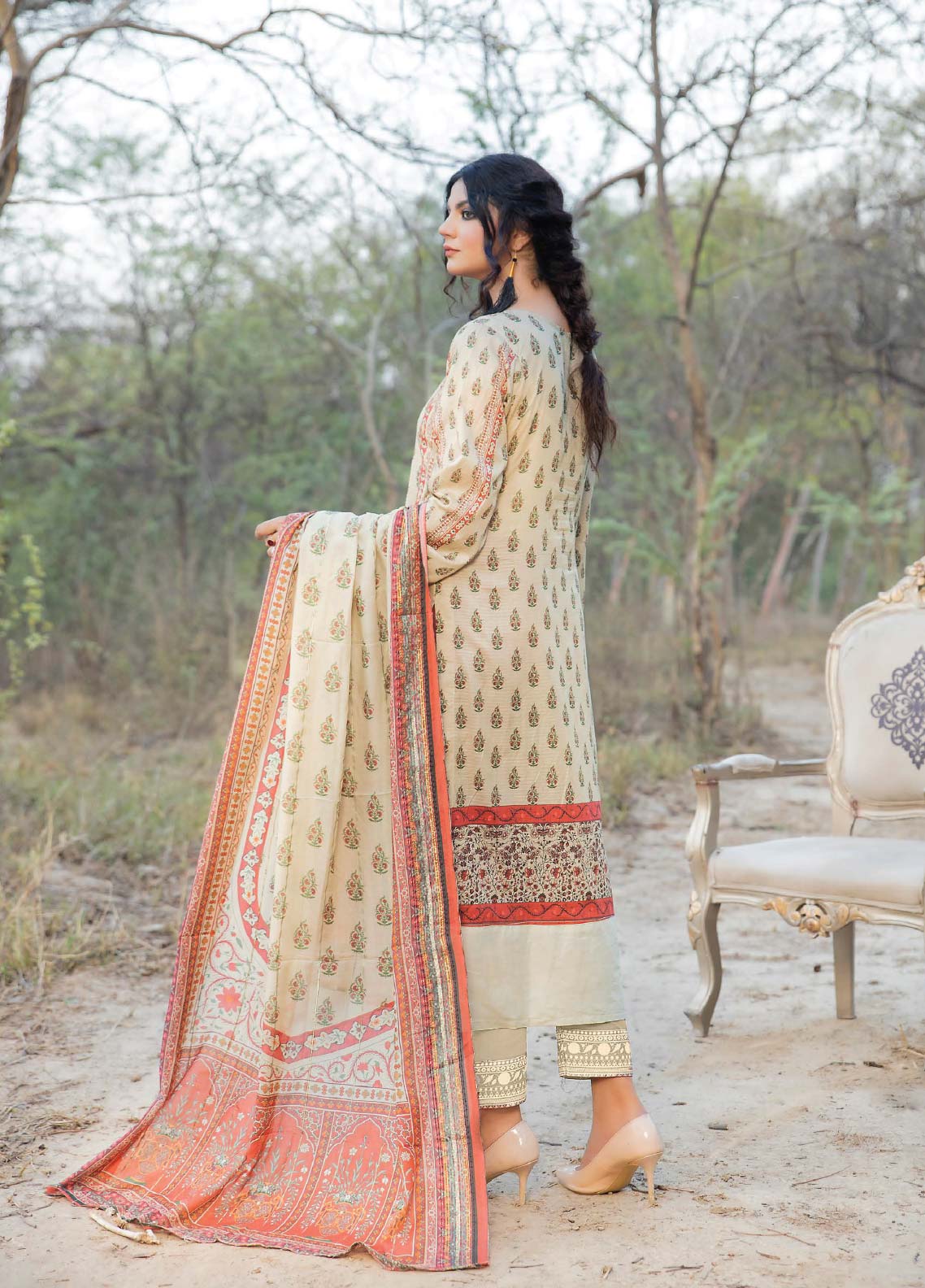 D#04 Ain Alif Digital Printed Lawn Collection 623 D#04 Ain Alif Digital Printed Lawn Collection 623