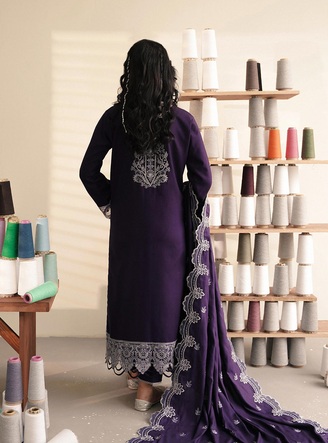 Miraal By Aabyaan Embroidered Linen Unstitched 3 Piece Suit - 04 Miraal By Aabyaan Embroidered Linen Unstitched 3 Piece Suit - 04