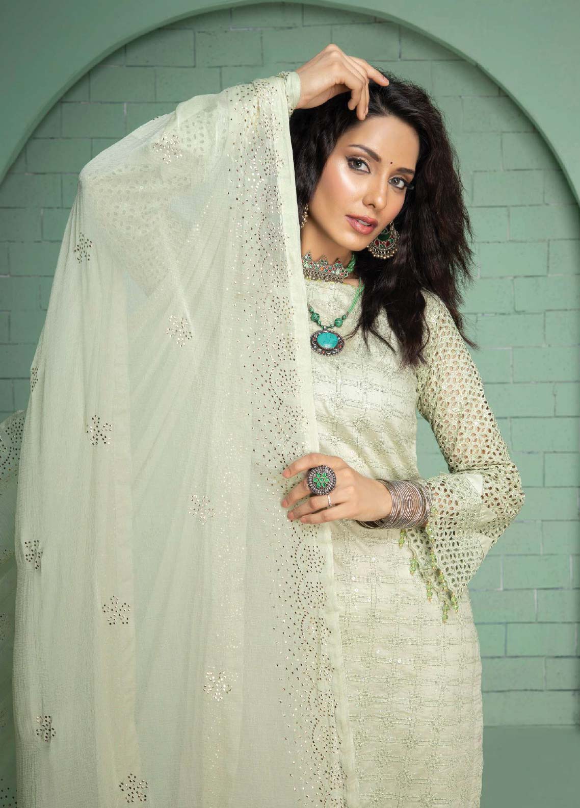 D#03 Schick Juhi Luxury Emb Lawn Collection 623 D#03 Schick Juhi Luxury Emb Lawn Collection 623