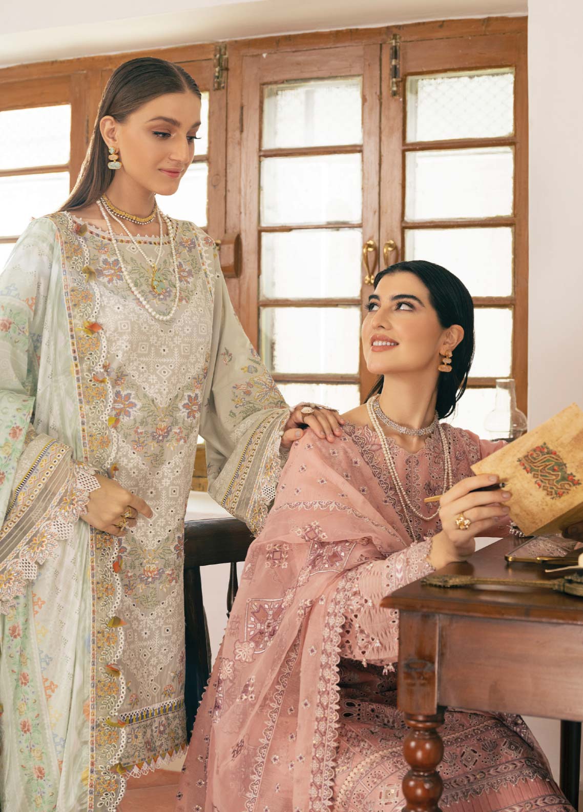 D#07 Baroque Swiss Lawn Emb Collection 623 D#07 Baroque Swiss Lawn Emb Collection 623