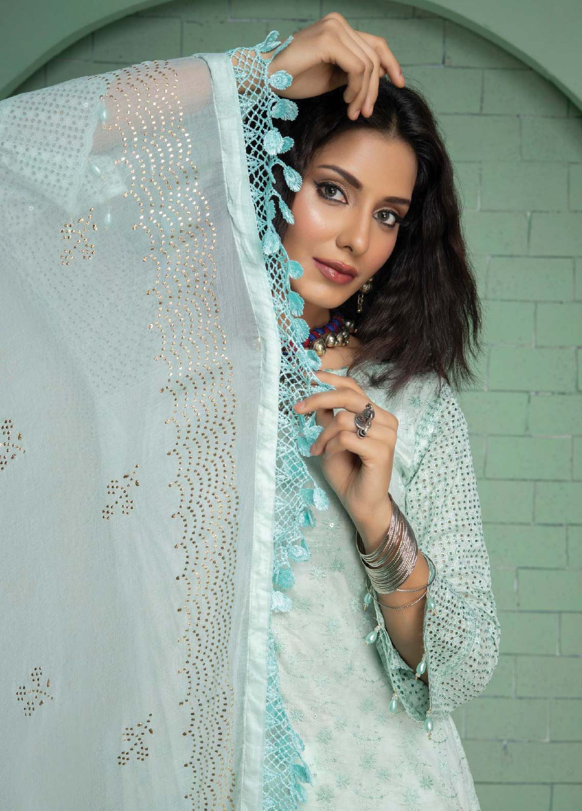 D#04 Schick Juhi Luxury Emb Lawn Collection 623 D#04 Schick Juhi Luxury Emb Lawn Collection 623