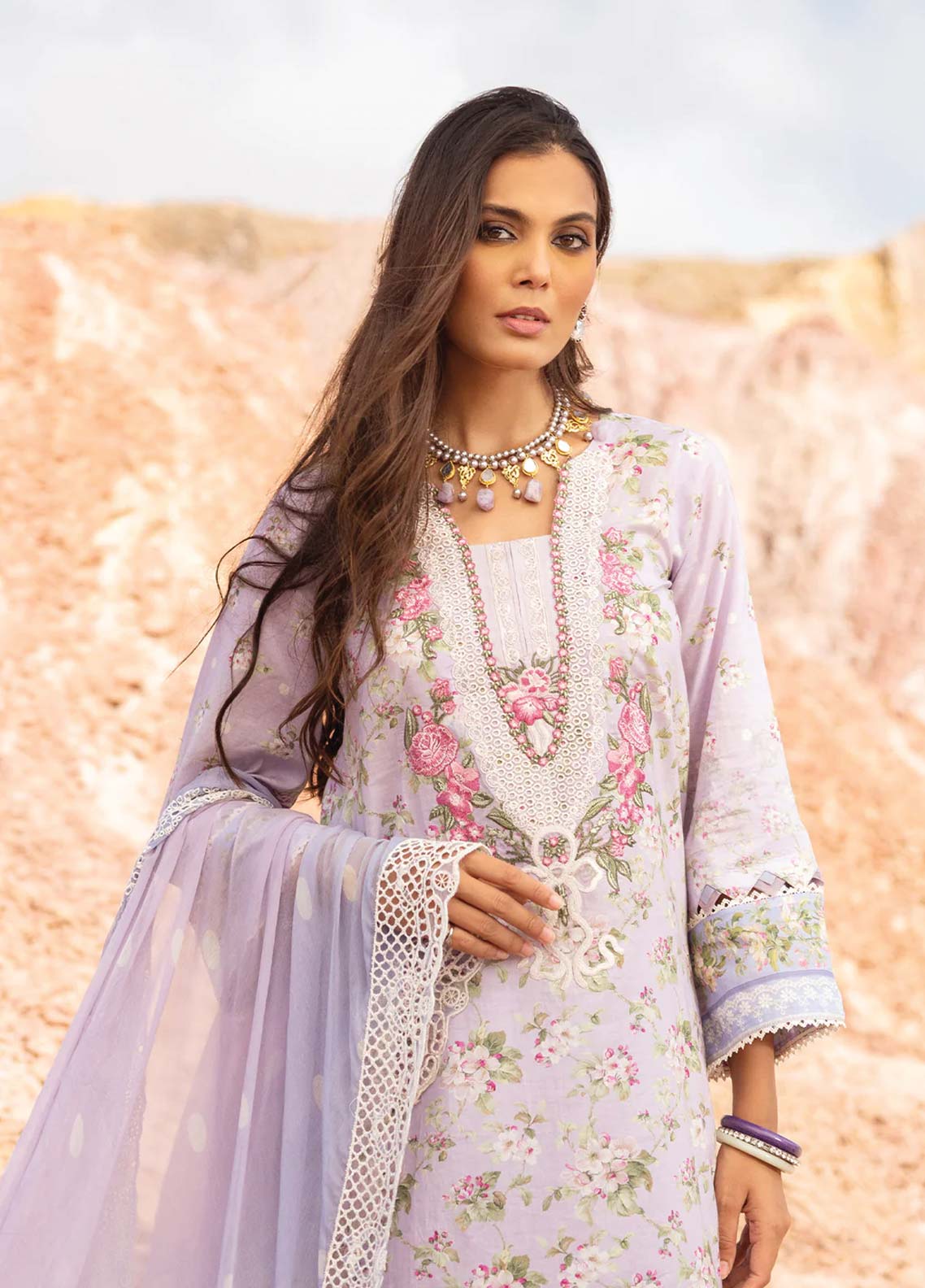 D#1A Elaf Signature Emb Lawn Collection 623 D#1A Elaf Signature Emb Lawn Collection 623