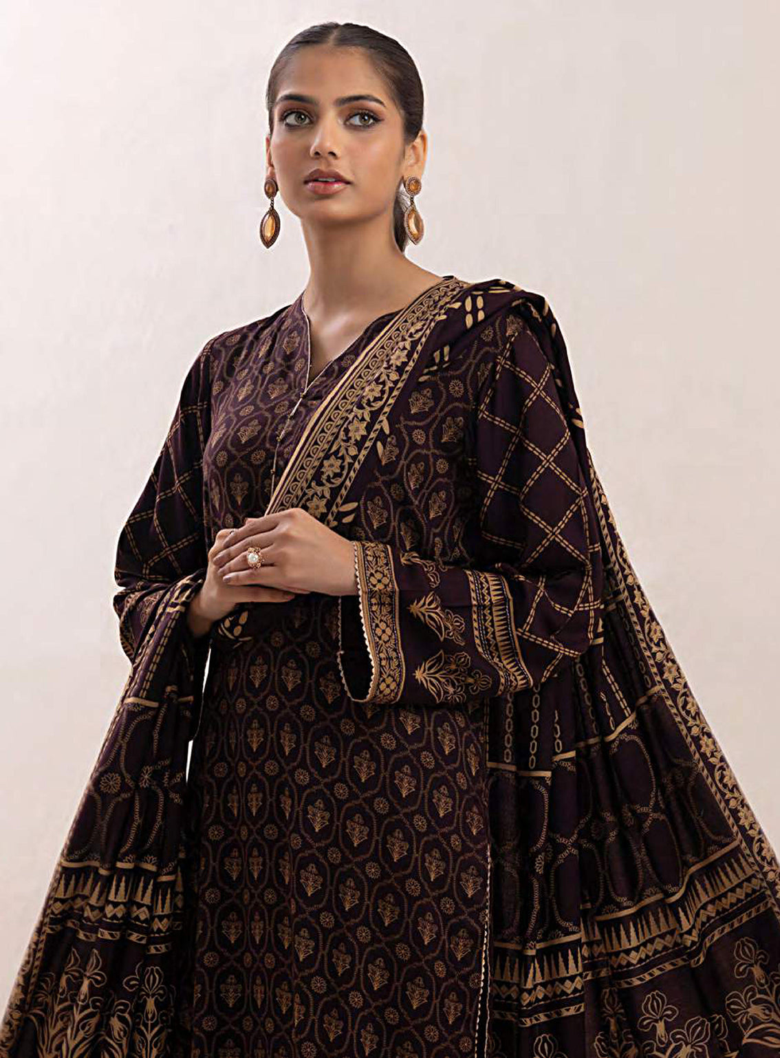 D#12C LSM Lakhany Pashmina Printed Collection 923 D#12C LSM Lakhany Pashmina Printed Collection 923