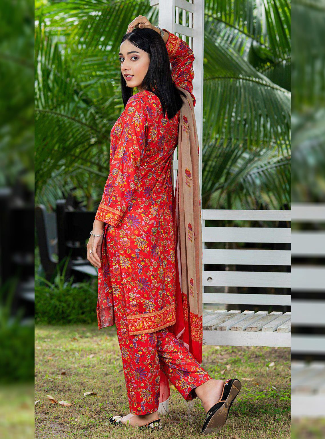 Aangan By Qalamkar Embroidered Linen Unstitched 3 Piece Suit - 01 Aangan By Qalamkar Embroidered Linen Unstitched 3 Piece Suit - 01