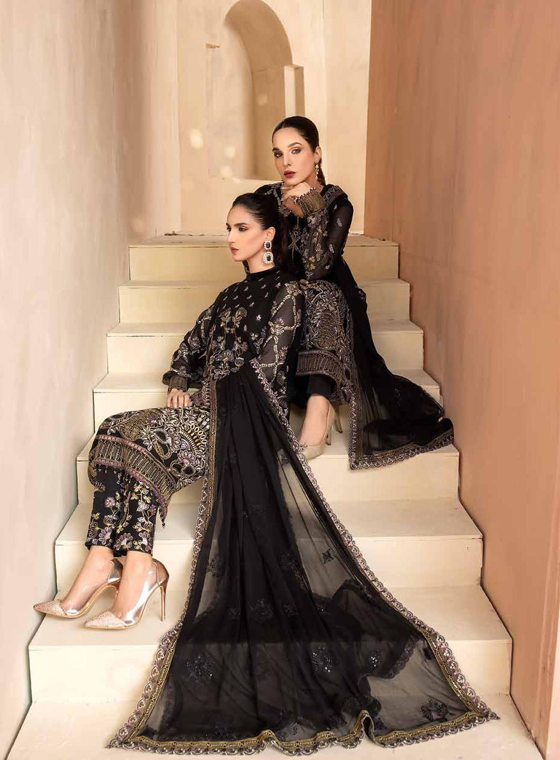 Elnaz By Flossie Embroidered Chiffon Unstitched 3 Piece Suit - 102 Elnaz By Flossie Embroidered Chiffon Unstitched 3 Piece Suit - 102