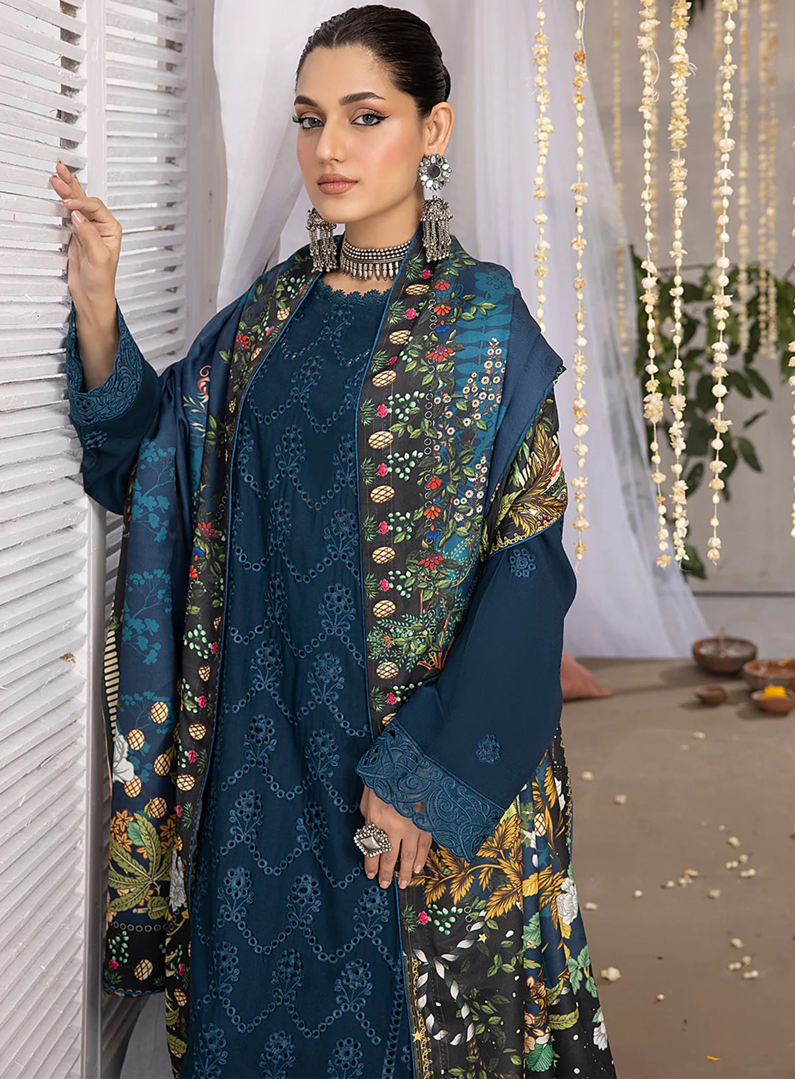 D#08 Mahnur Mehru Linen Winter Collection 923 D#08 Mahnur Mehru Linen Winter Collection 923