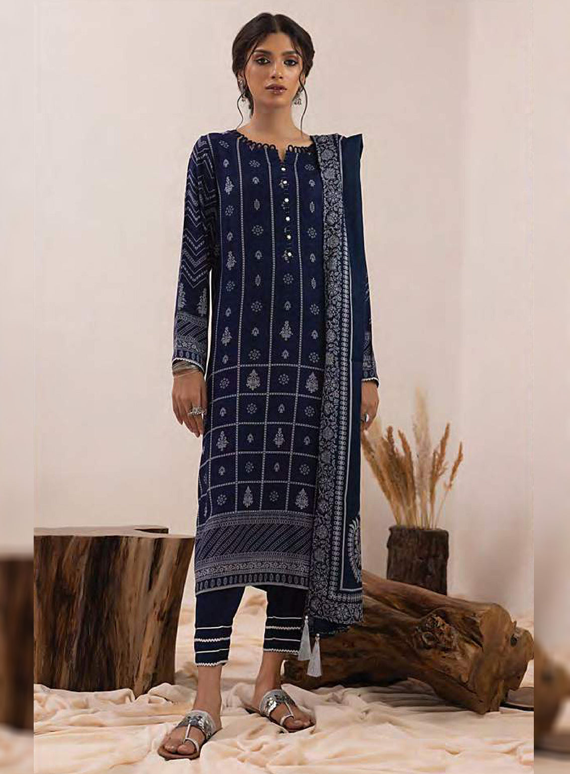 D#50A LSM Lakhany Pashmina Printed Collection 923 D#50A LSM Lakhany Pashmina Printed Collection 923