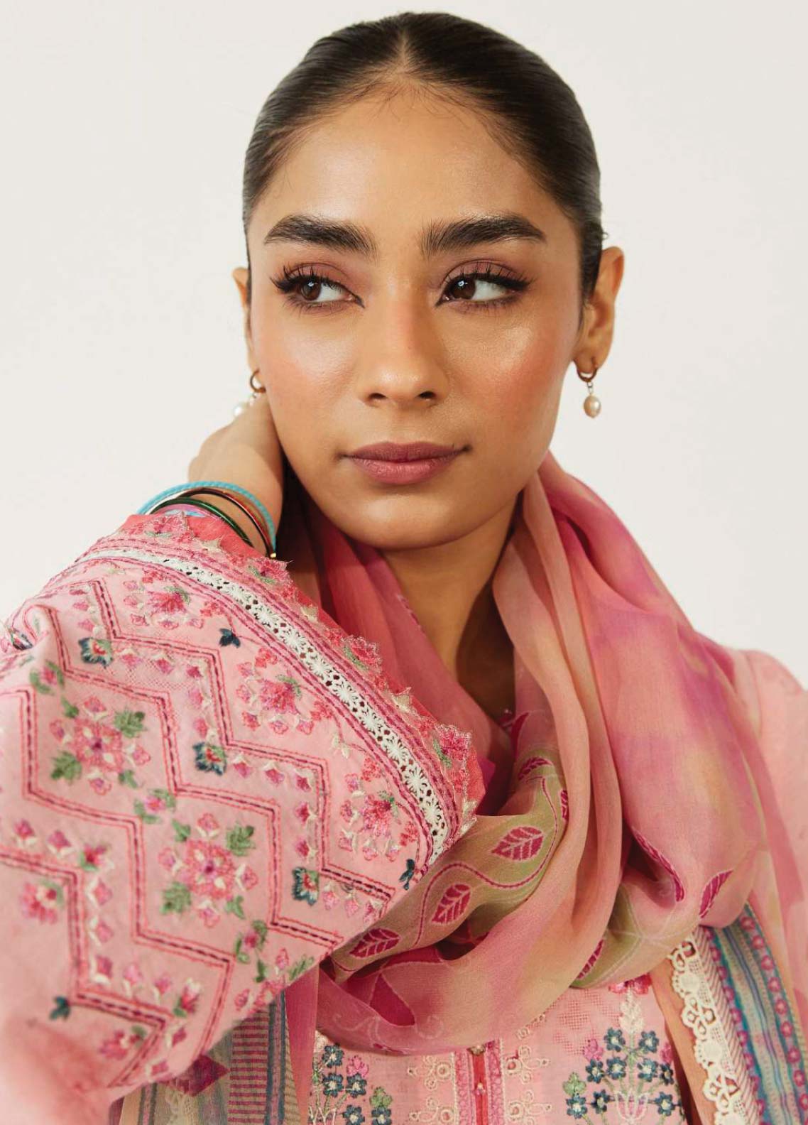 D#8A Zara Shahjahan Coco Emb Lawn Collection 623 D#8A Zara Shahjahan Coco Emb Lawn Collection 623