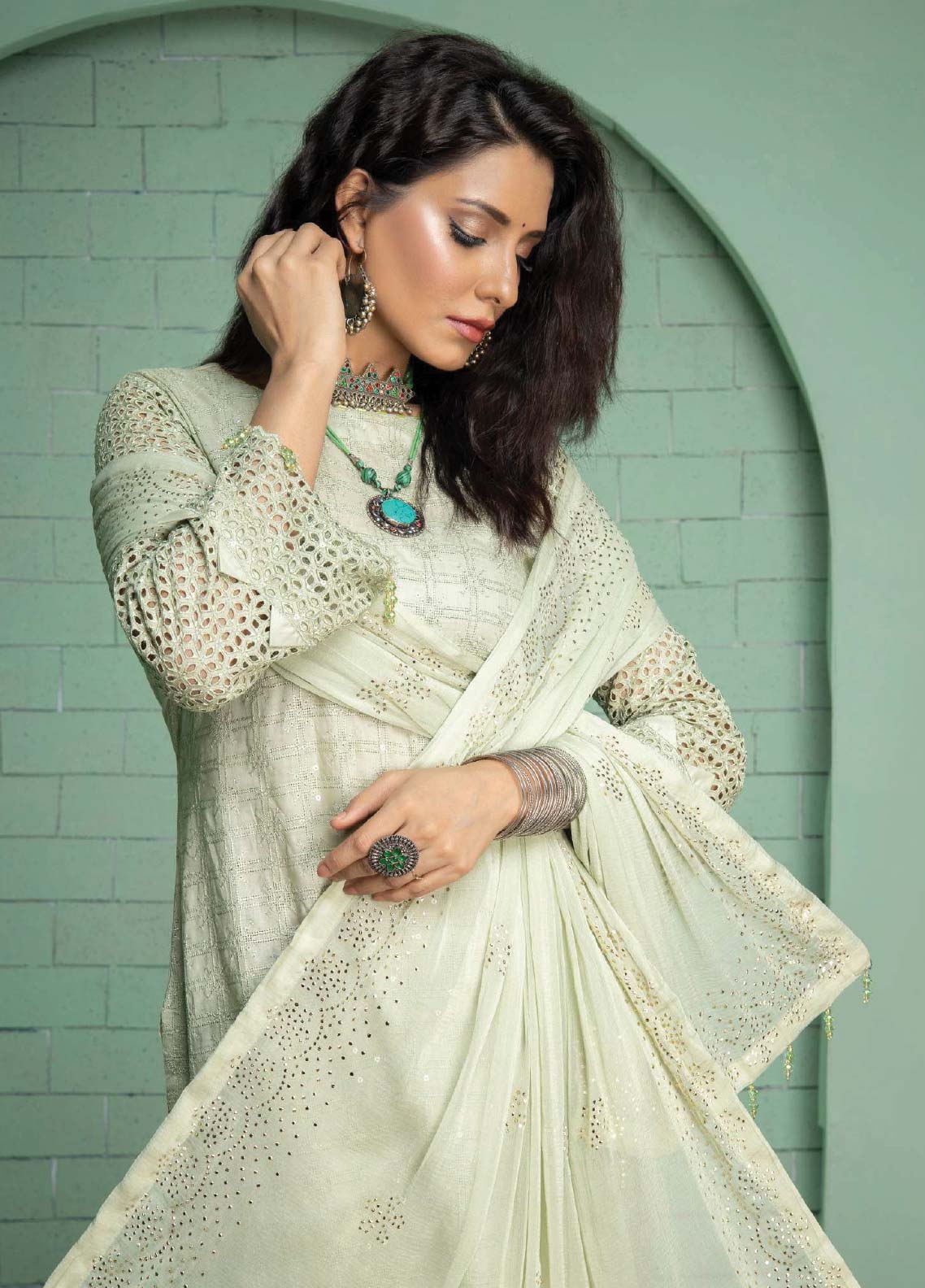 D#03 Schick Juhi Luxury Emb Lawn Collection 623 D#03 Schick Juhi Luxury Emb Lawn Collection 623