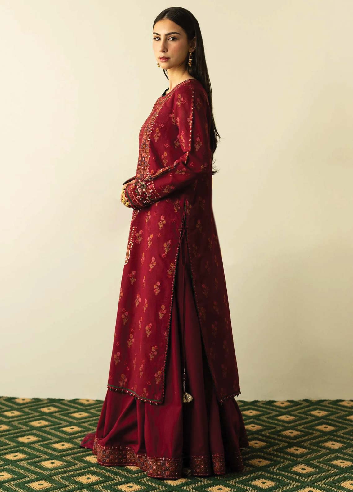 D#06 Zara Shahjahan Emb Lawn Collection 623 V-2 D#06 Zara Shahjahan Emb Lawn Collection 623 V-2