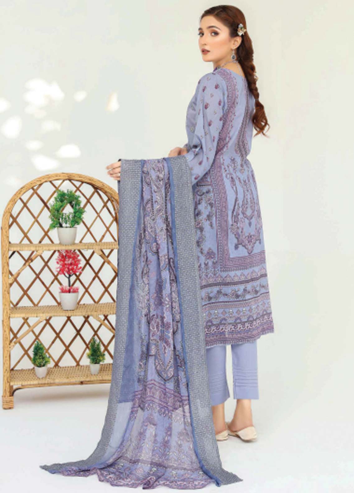 D#09 Abisha Digital Emb Lawn Collection 623 V-50 D#09 Abisha Digital Emb Lawn Collection 623 V-50