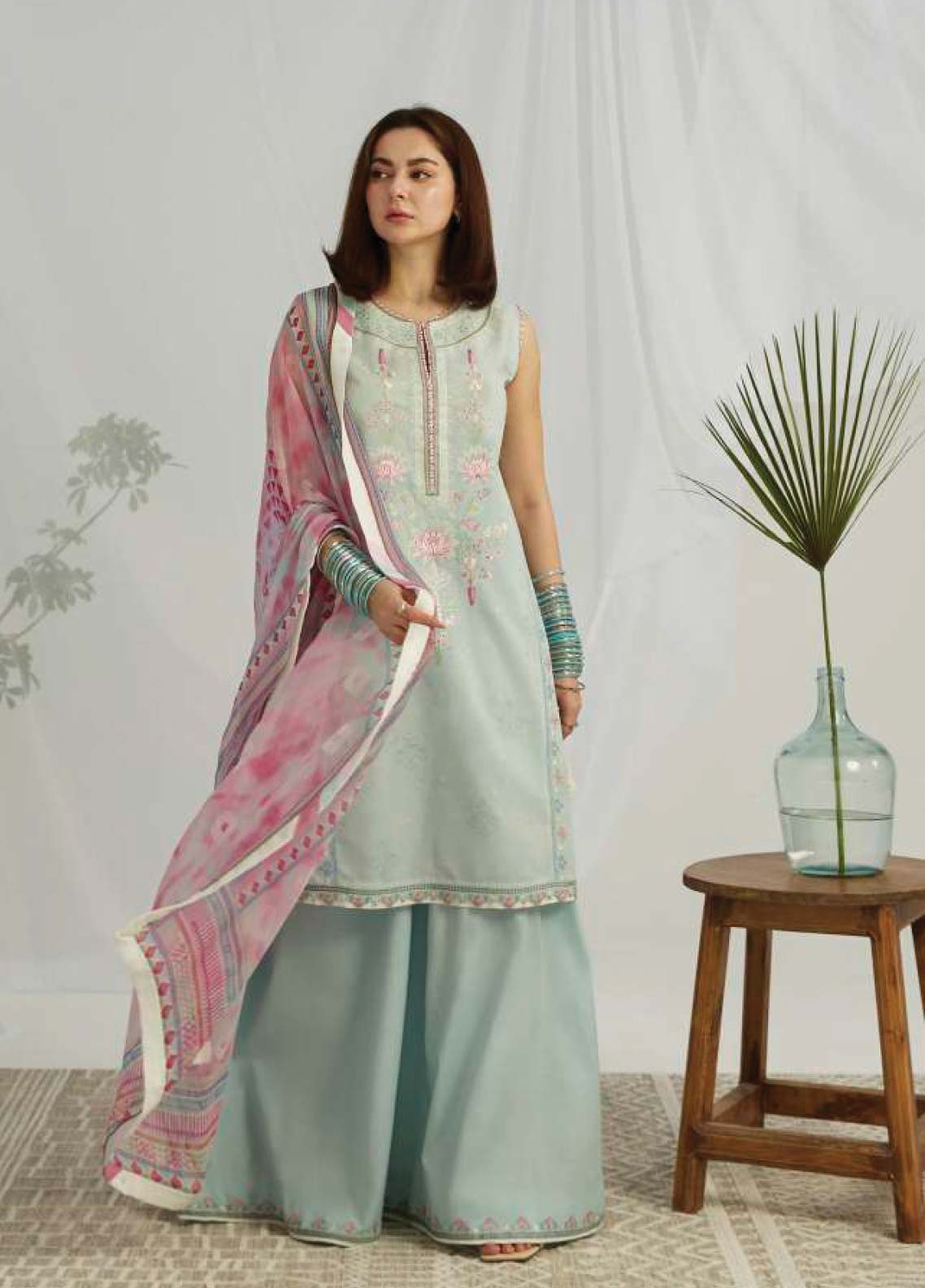 D#8B Zara Shahjahan Coco Emb Lawn Collection 623 D#8B Zara Shahjahan Coco Emb Lawn Collection 623