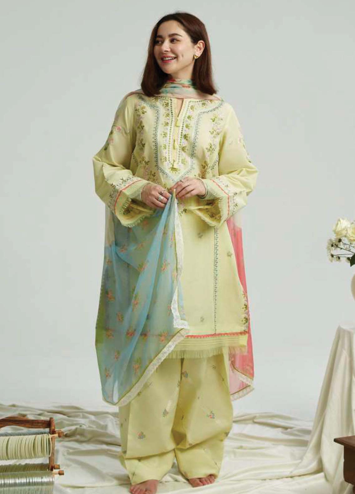 D#6B Zara Shahjahan Coco Emb Lawn Collection 623 D#6B Zara Shahjahan Coco Emb Lawn Collection 623