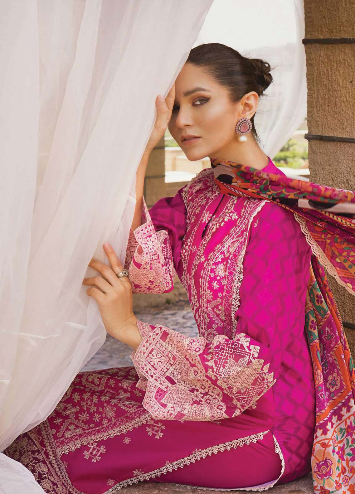 D#3B Zainab Chottani Luxury Emb Lawn Collection 623 D#3B Zainab Chottani Luxury Emb Lawn Collection 623