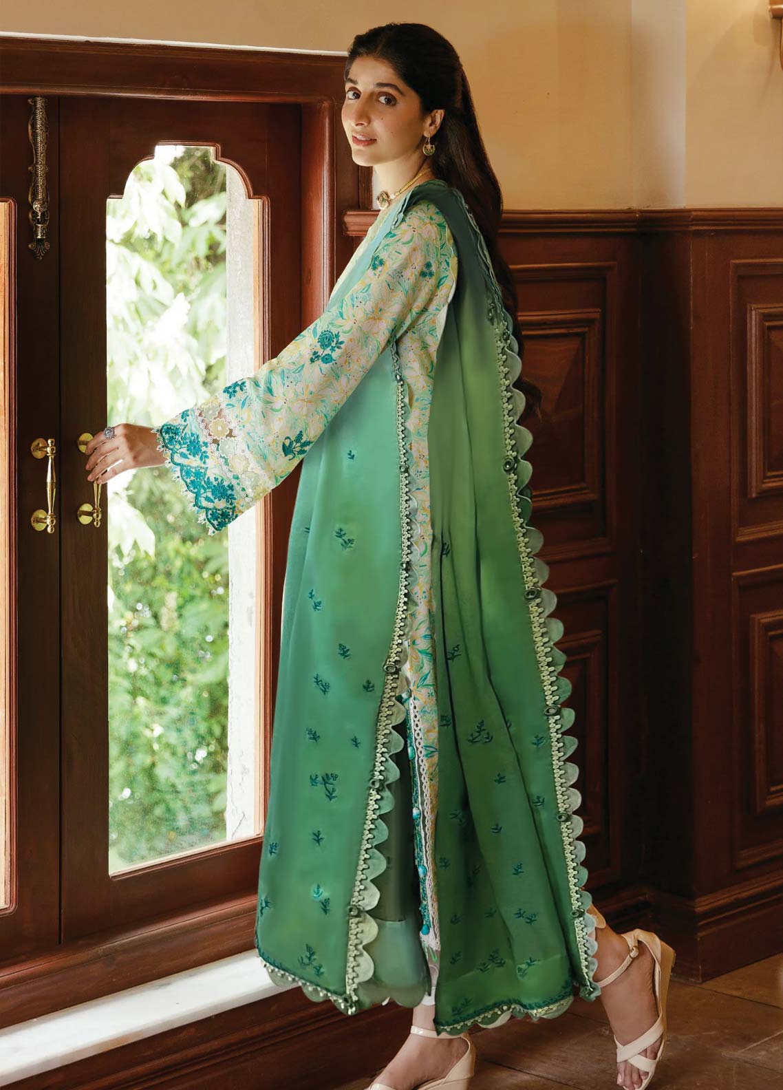 D#09 Zaha By Khadija Shah Festive Emb Lawn Collection 623 D#09 Zaha By Khadija Shah Festive Emb Lawn Collection 623