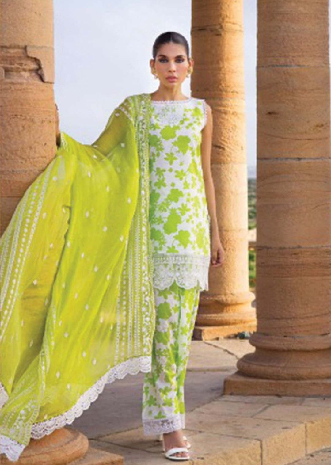 D#8A Zainab Chottani Luxury Emb Lawn Collection 623 D#8A Zainab Chottani Luxury Emb Lawn Collection 623