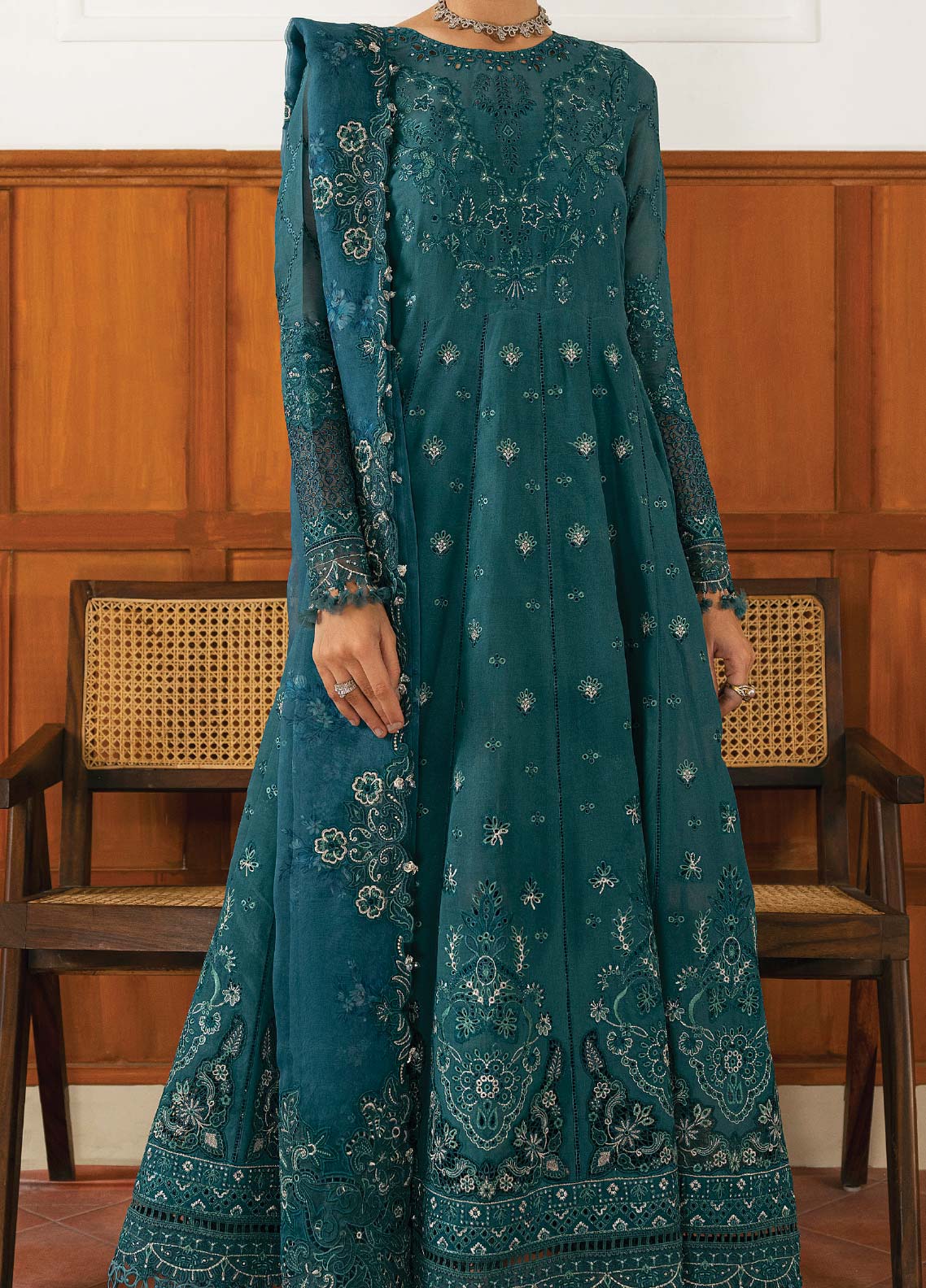 D#02 Baroque Swiss Lawn Emb Collection 623 D#02 Baroque Swiss Lawn Emb Collection 623