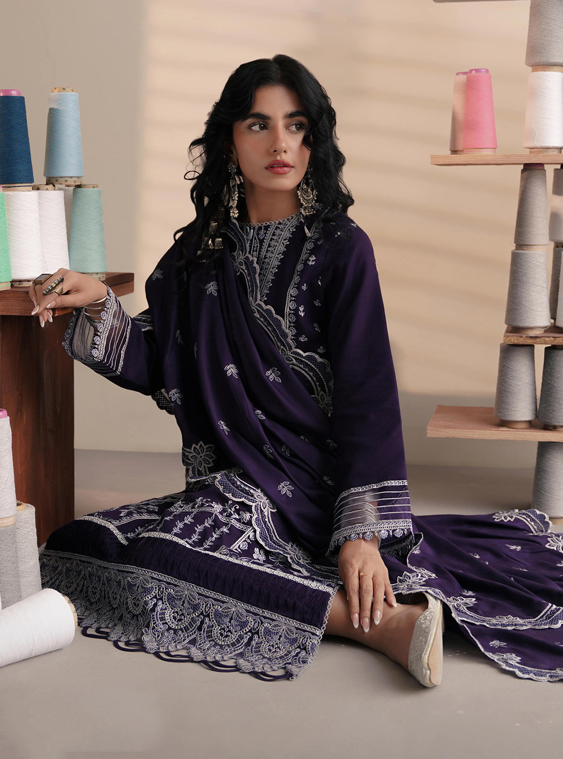 Miraal By Aabyaan Embroidered Linen Unstitched 3 Piece Suit - 04 Miraal By Aabyaan Embroidered Linen Unstitched 3 Piece Suit - 04