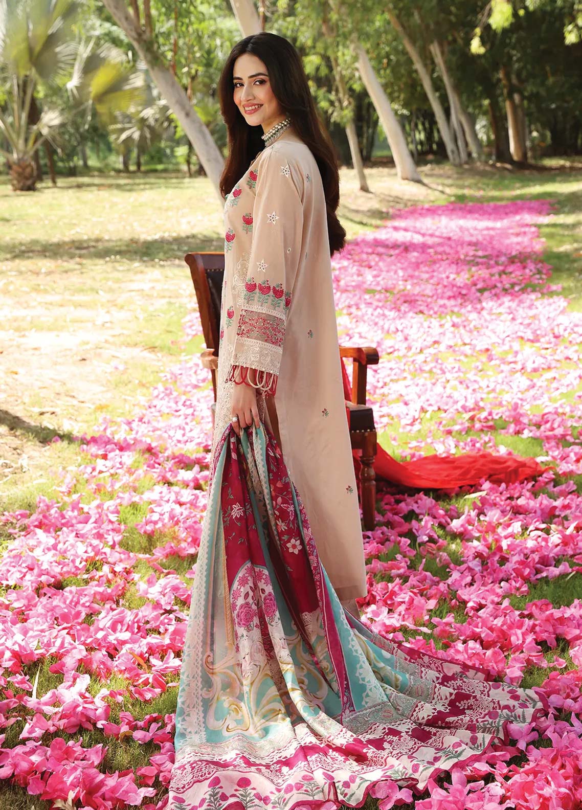 D#12 Elaf Festive Chikankari Collection 623 D#12 Elaf Festive Chikankari Collection 623