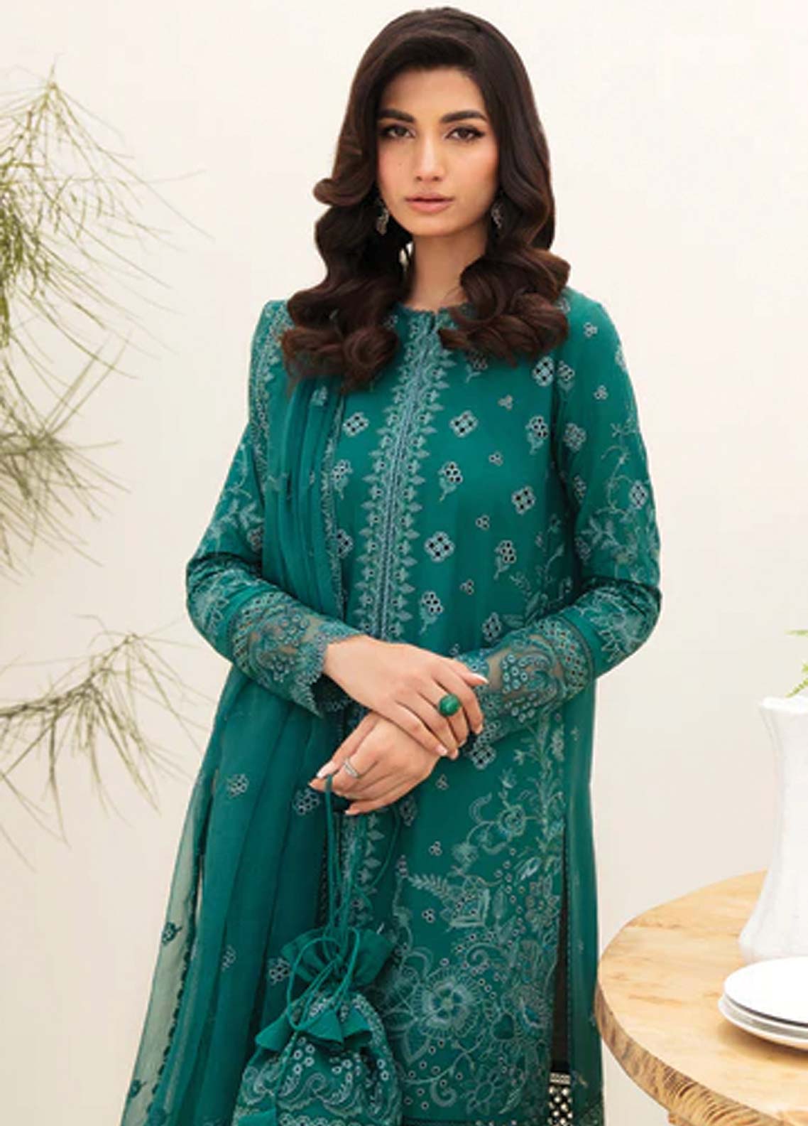 Afrozeh Embroidered Lawn Unstitched 3 Piece Suit - 04 Afrozeh Embroidered Lawn Unstitched 3 Piece Suit - 04
