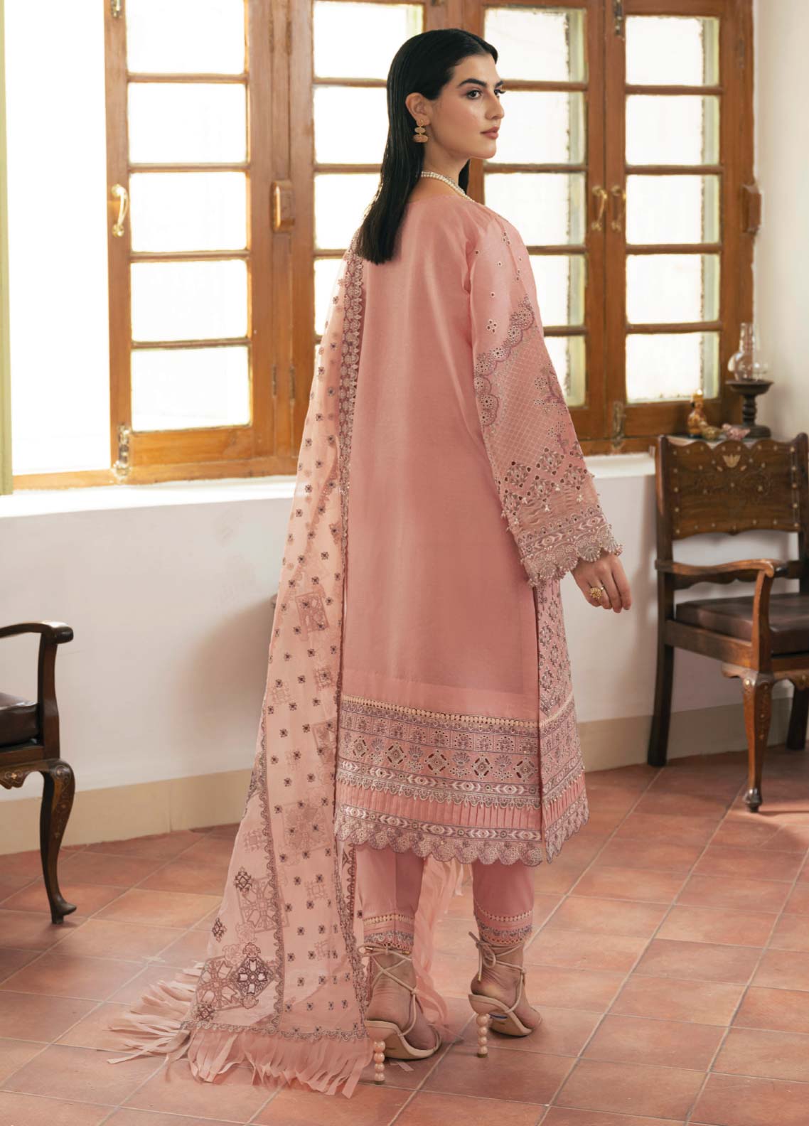 D#08 Baroque Swiss Lawn Emb Collection 623 D#08 Baroque Swiss Lawn Emb Collection 623
