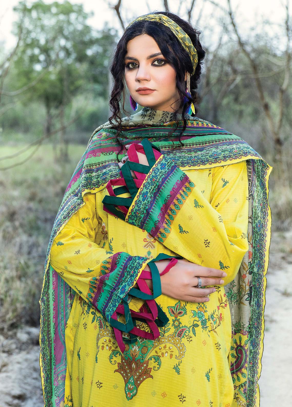 D#06 Ain Alif Digital Printed Lawn Collection 623 D#06 Ain Alif Digital Printed Lawn Collection 623
