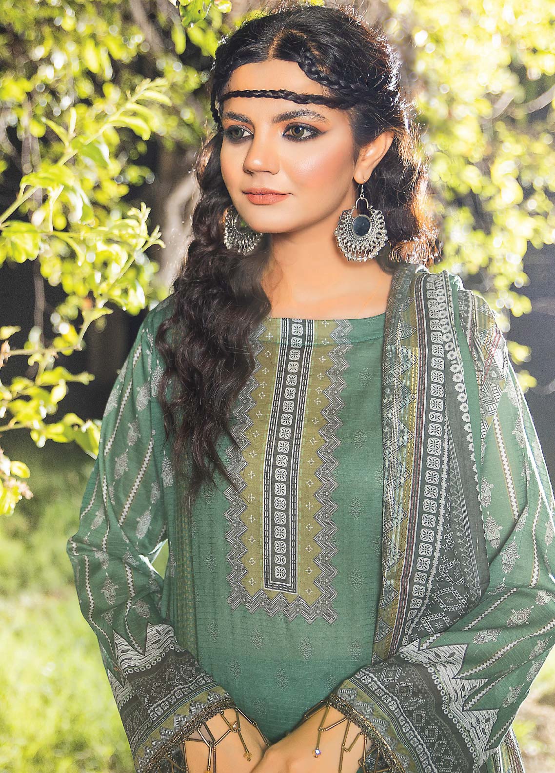 D#10 Ain Alif Digital Printed Lawn Collection 623 D#10 Ain Alif Digital Printed Lawn Collection 623