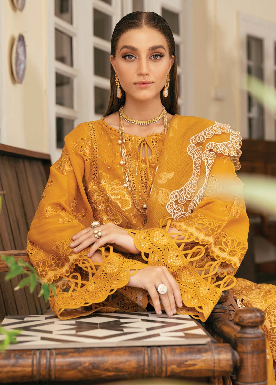 D#06 Baroque Swiss Lawn Emb Collection 623 D#06 Baroque Swiss Lawn Emb Collection 623