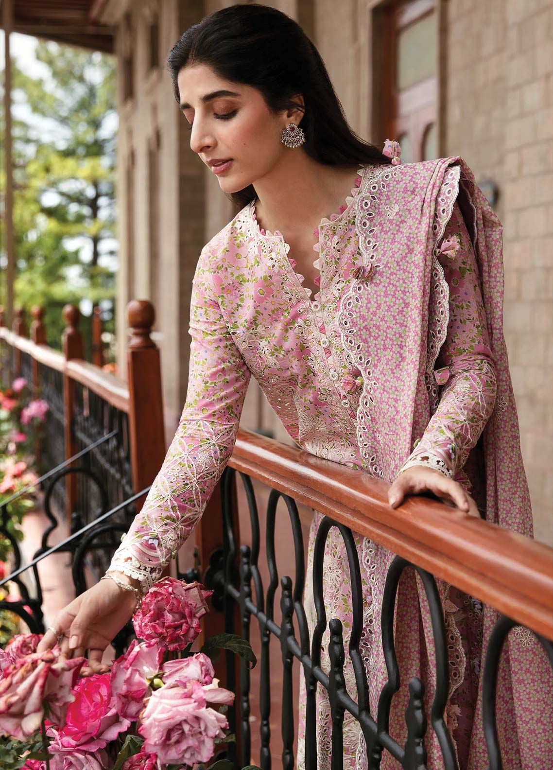 D#04 Zaha By Khadija Shah Festive Emb Lawn Collection 623 D#04 Zaha By Khadija Shah Festive Emb Lawn Collection 623