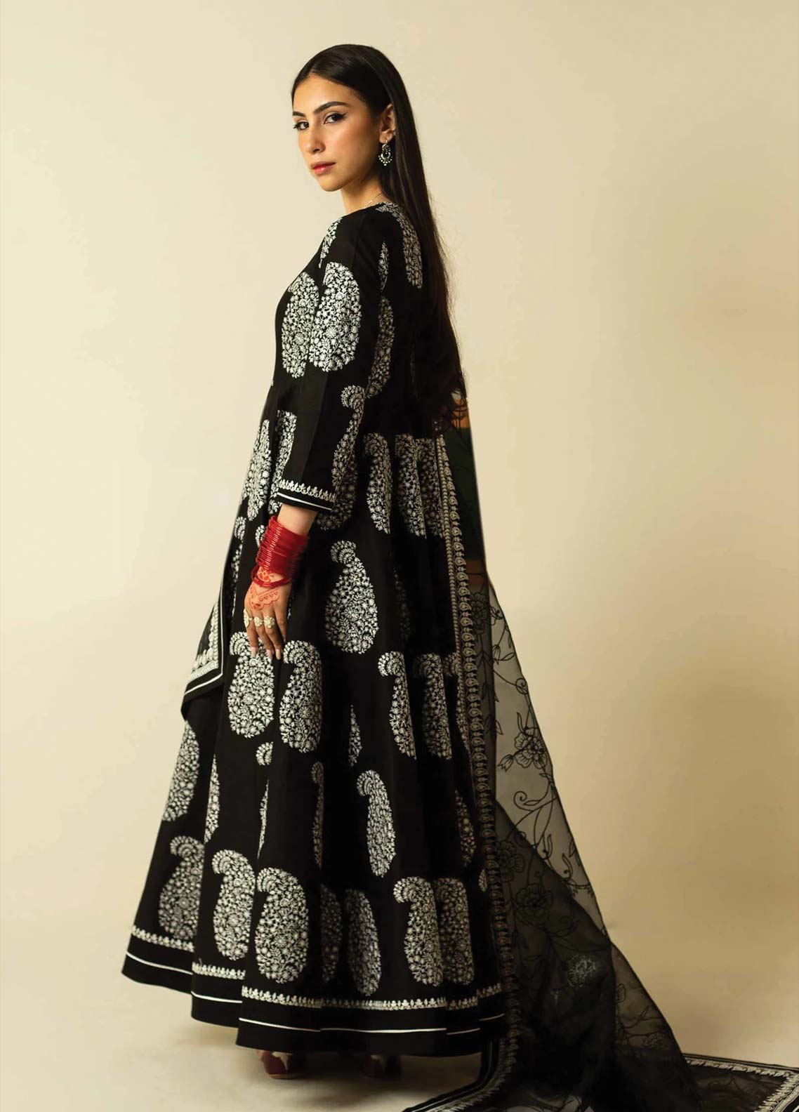 D#03 Zara Shahjahan Emb Lawn Collection 623 V-2 D#03 Zara Shahjahan Emb Lawn Collection 623 V-2