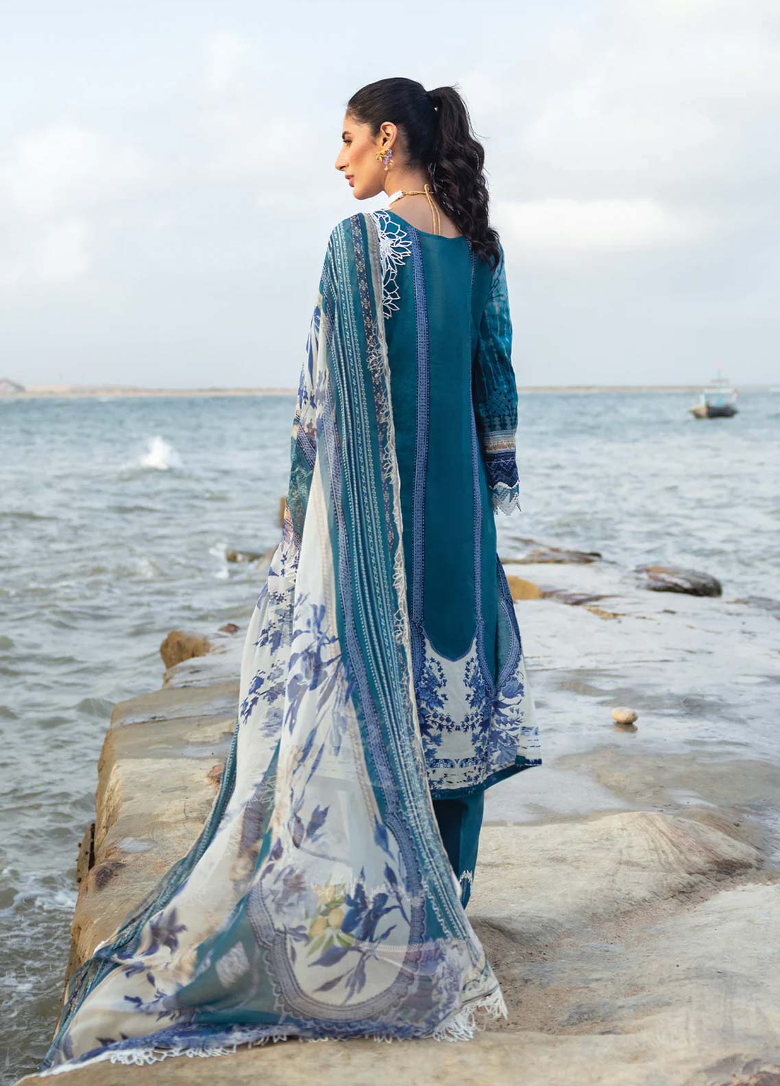 D#4A Elaf Signature Emb Lawn Collection 623 D#4A Elaf Signature Emb Lawn Collection 623