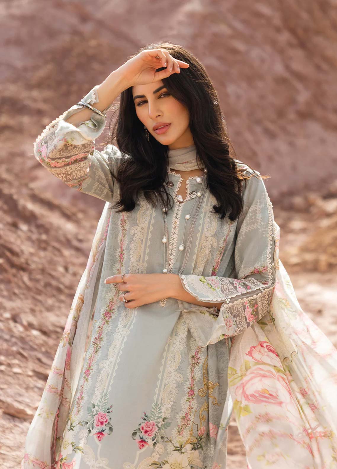 D#3B Elaf Signature Emb Lawn Collection 623 D#3B Elaf Signature Emb Lawn Collection 623