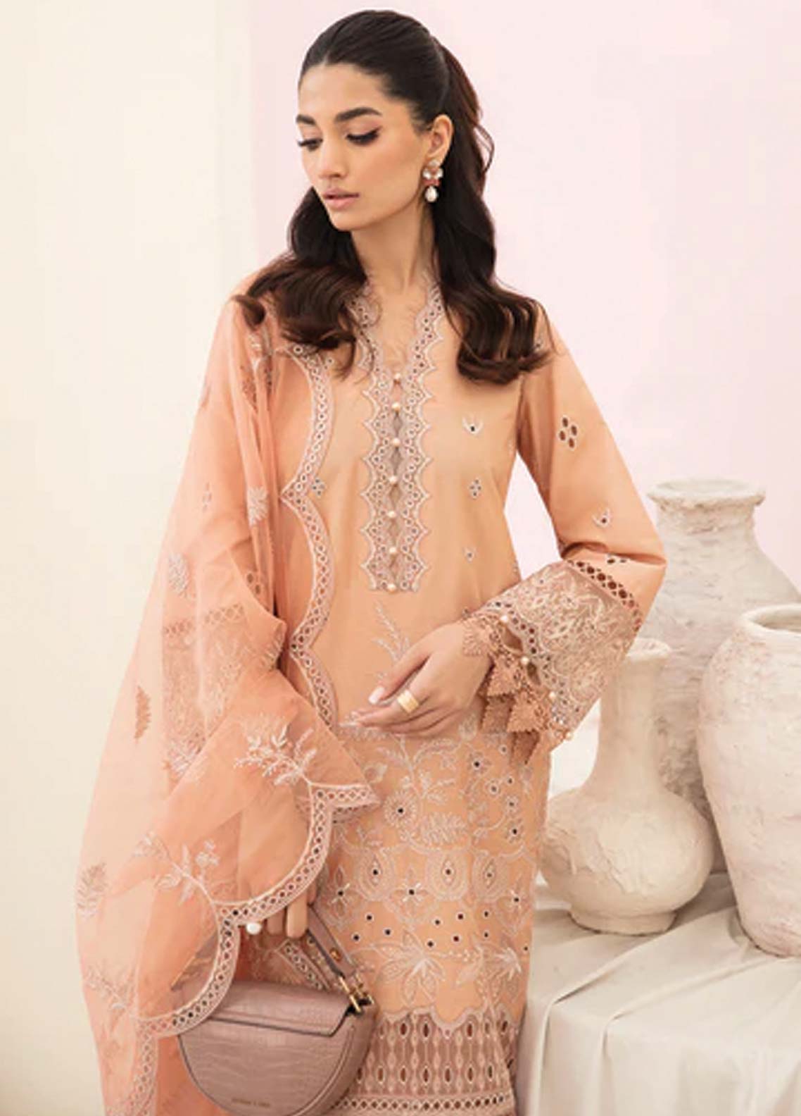 Afrozeh Embroidered Lawn Unstitched 3 Piece Suit - 06 Afrozeh Embroidered Lawn Unstitched 3 Piece Suit - 06