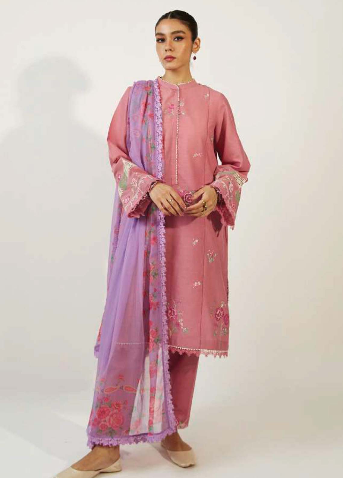 D#2B Zara Shahjahan Coco Emb Lawn Collection 623 D#2B Zara Shahjahan Coco Emb Lawn Collection 623