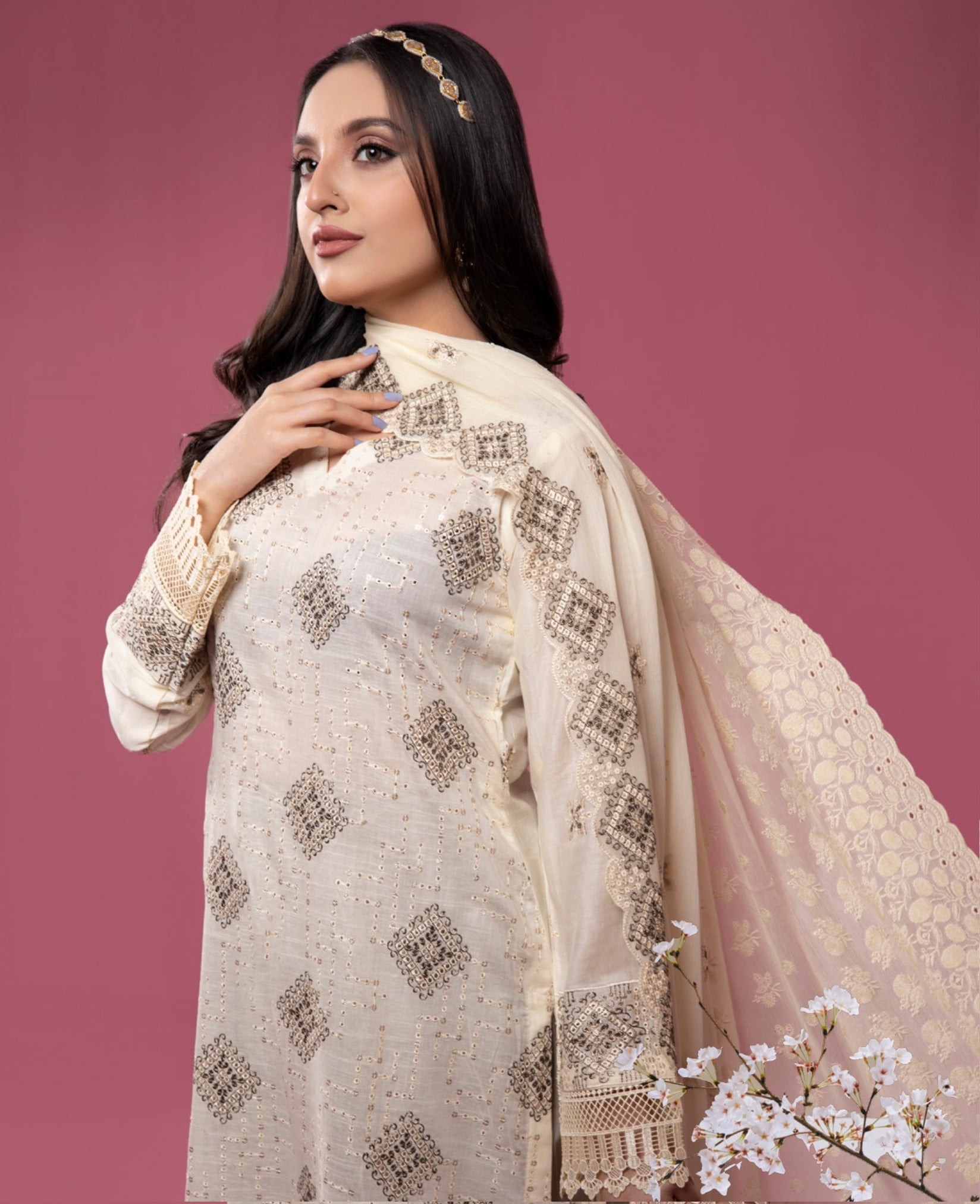 D#09 Schick Bunai Luxury Emb Lawn Collection 623 D#09 Schick Bunai Luxury Emb Lawn Collection 623