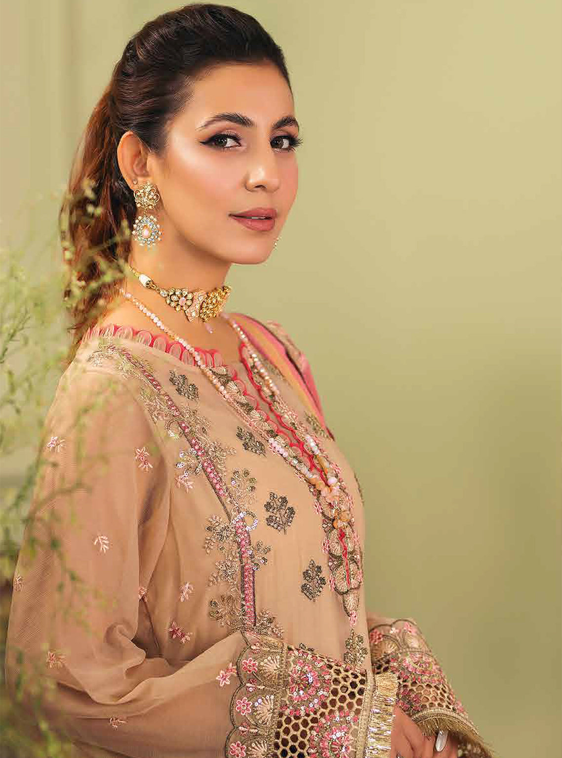 D#41 Imrozia Majestic Bagh Emb Chiffon Collection 823 D#41 Imrozia Majestic Bagh Emb Chiffon Collection 823