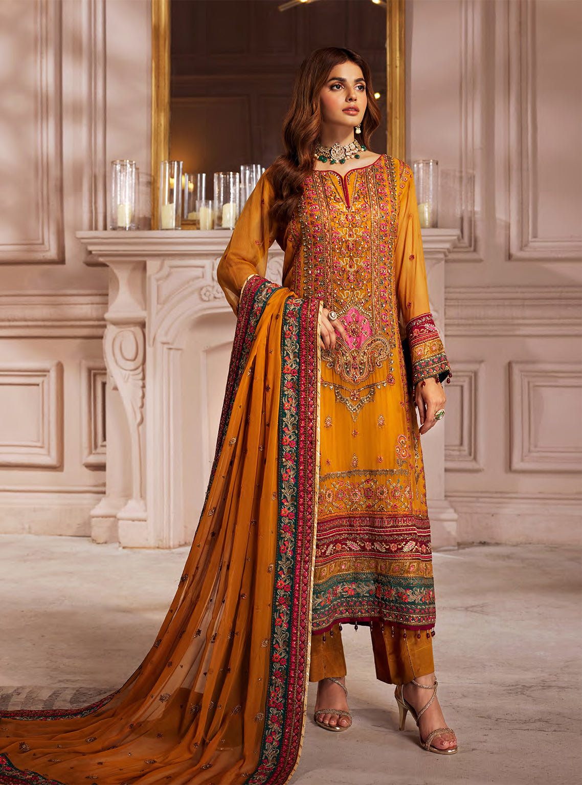 Elaine By Emaan Adeel Embroidered Chiffon Unstitched 3 Piece Suit - 07 Elaine By Emaan Adeel Embroidered Chiffon Unstitched 3 Piece Suit - 07