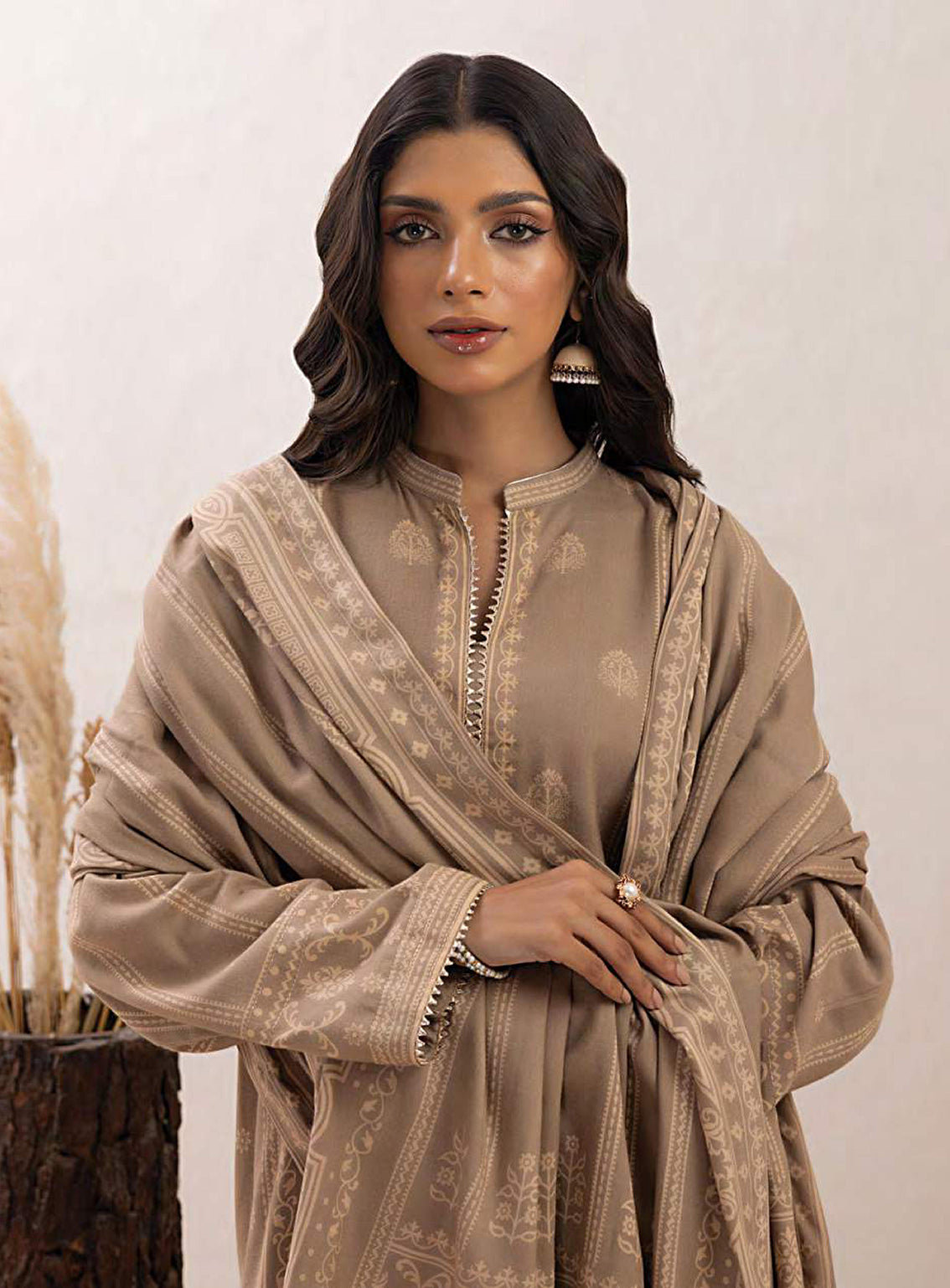 D#19A LSM Lakhany Pashmina Printed Collection 923 D#19A LSM Lakhany Pashmina Printed Collection 923
