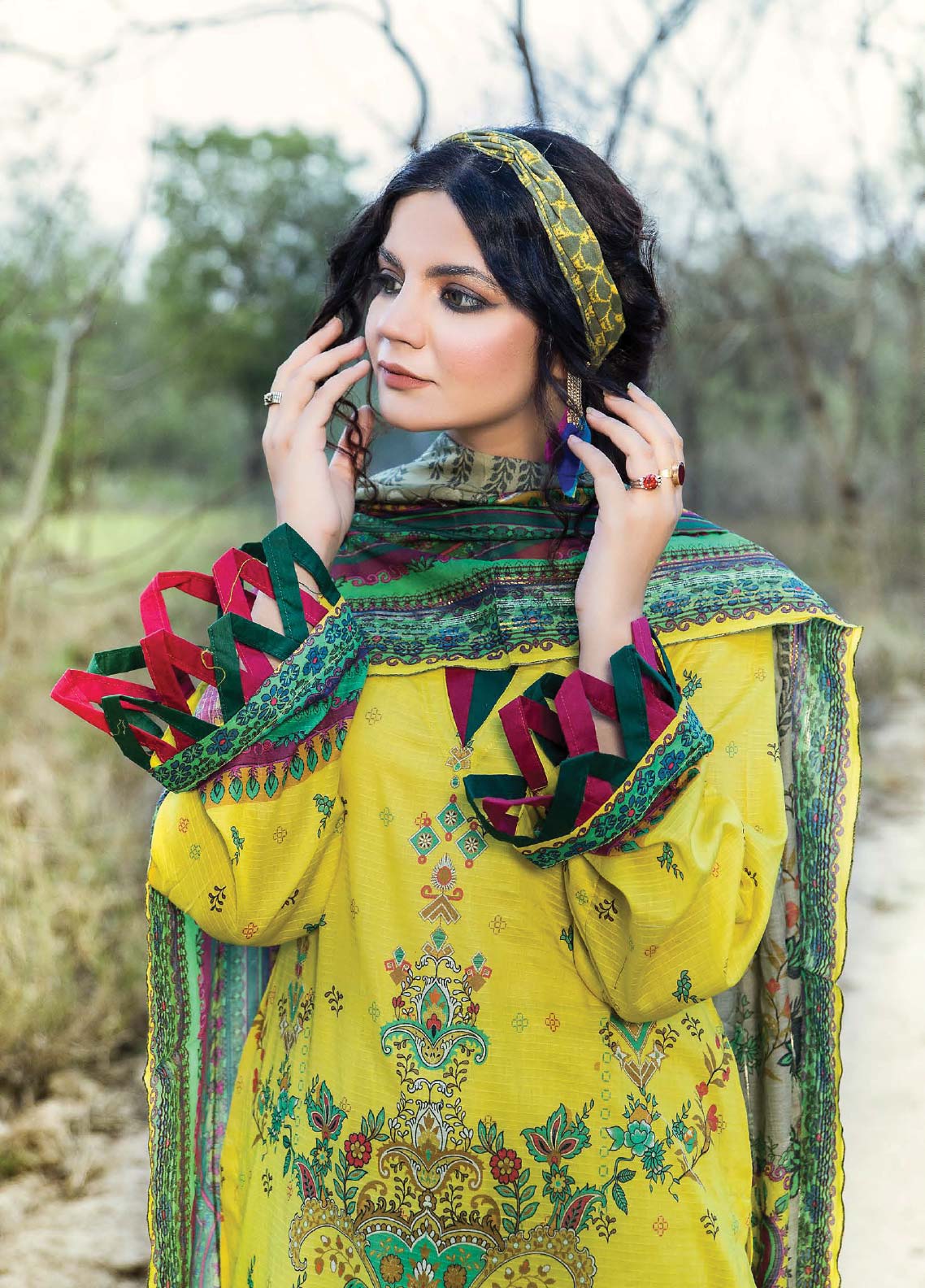 D#06 Ain Alif Digital Printed Lawn Collection 623 D#06 Ain Alif Digital Printed Lawn Collection 623