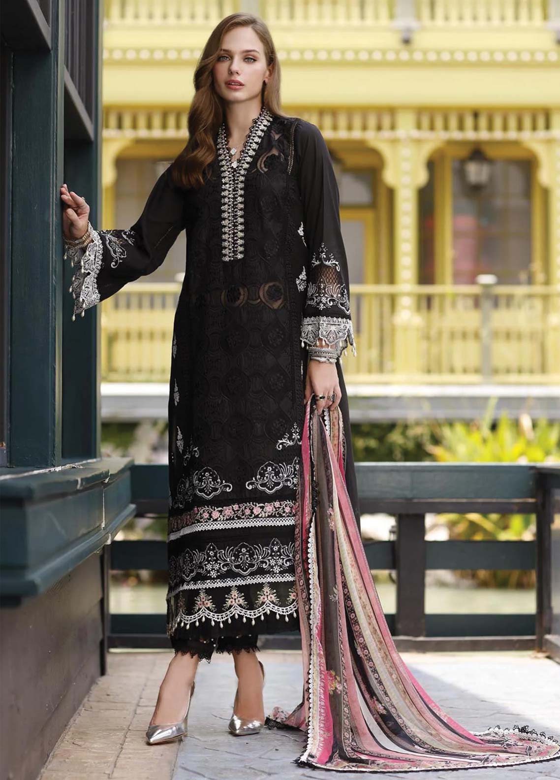 D#06 Noor By Saadia Asad Eid Handwork Schiffli Laserkari Collection 623 D#06 Noor By Saadia Asad Eid Handwork Schiffli Laserkari Collection 623