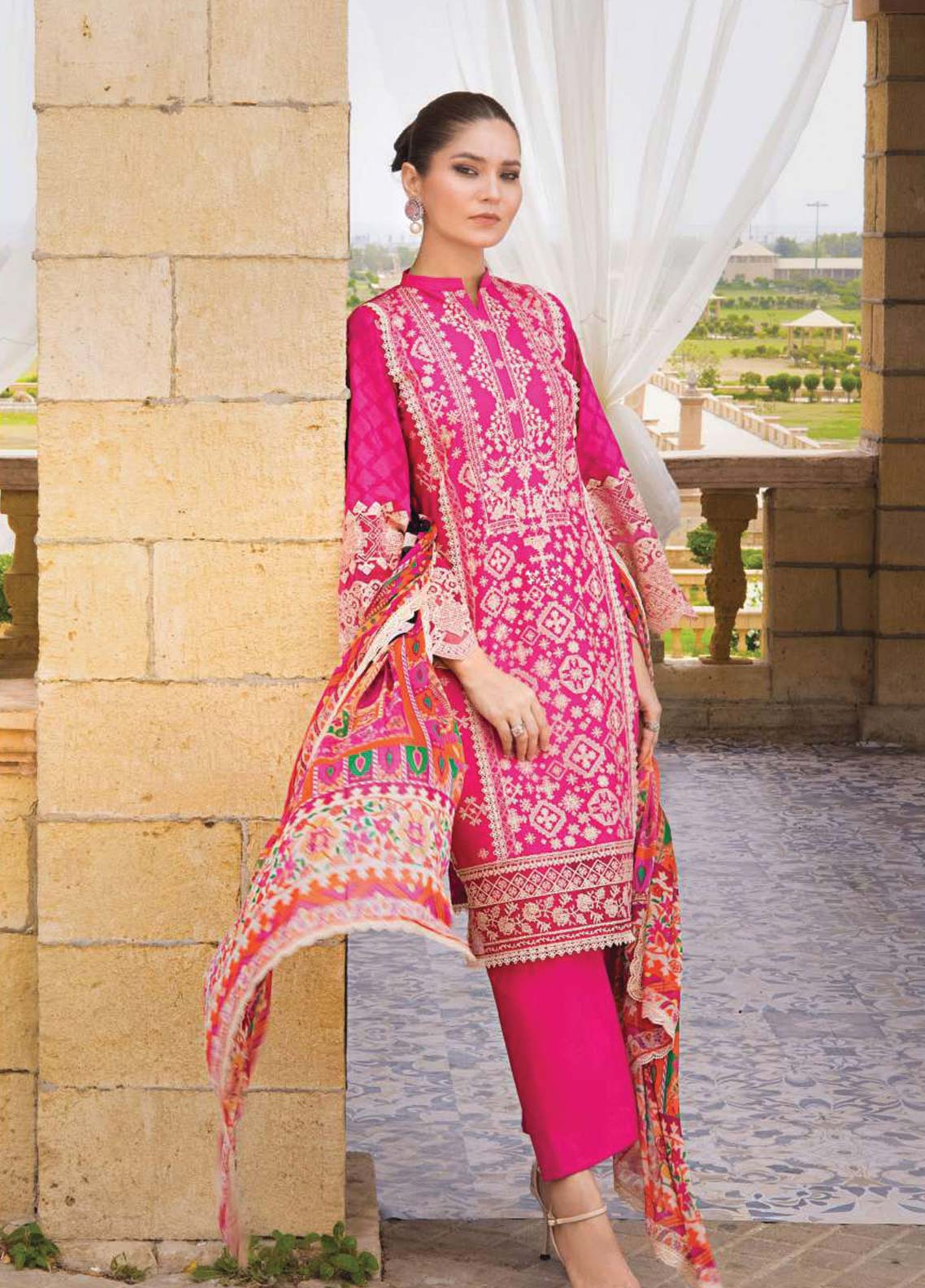 D#3B Zainab Chottani Luxury Emb Lawn Collection 623 D#3B Zainab Chottani Luxury Emb Lawn Collection 623