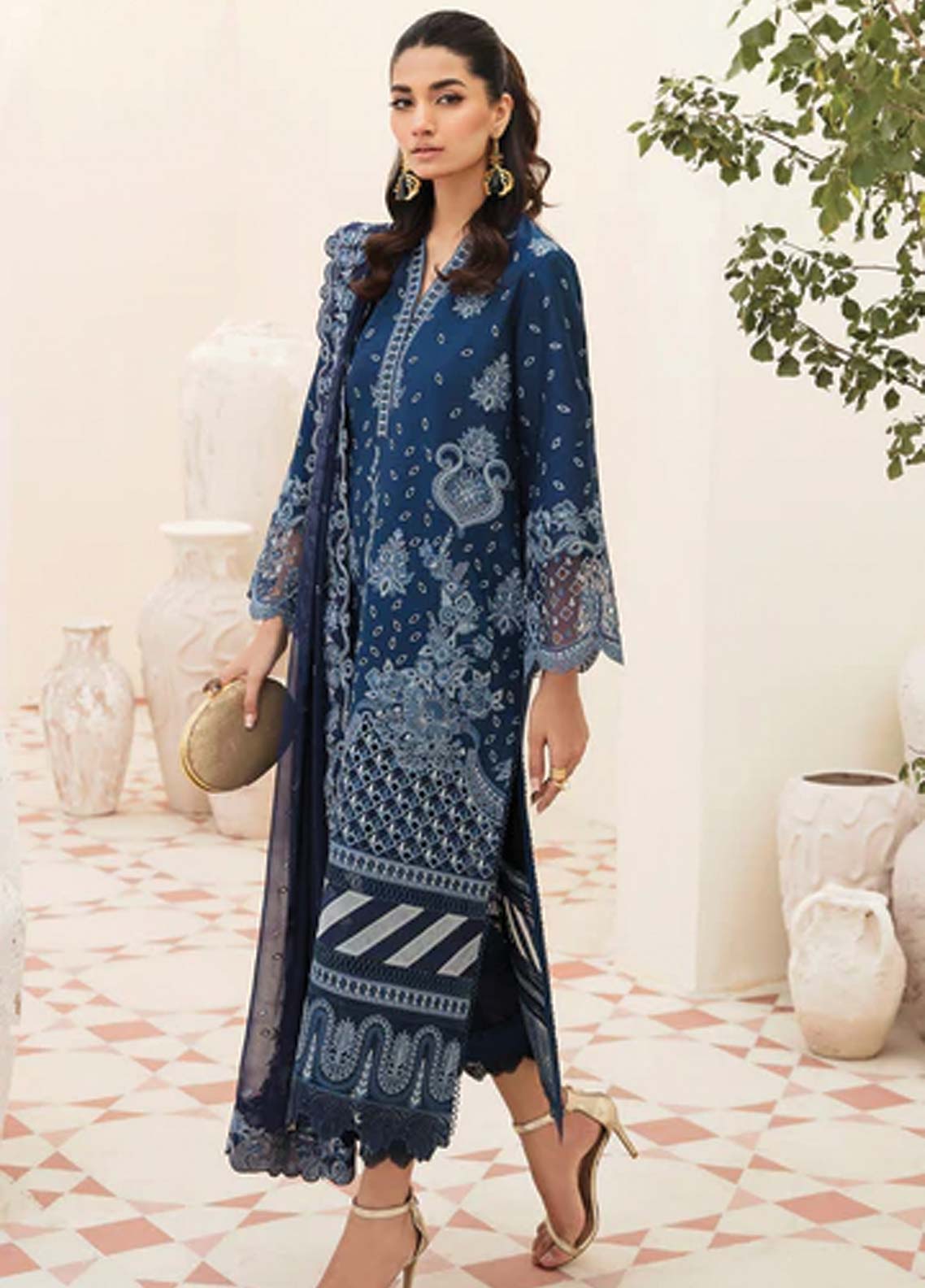 Afrozeh Embroidered Lawn Unstitched 3 Piece Suit - 09 Afrozeh Embroidered Lawn Unstitched 3 Piece Suit - 09