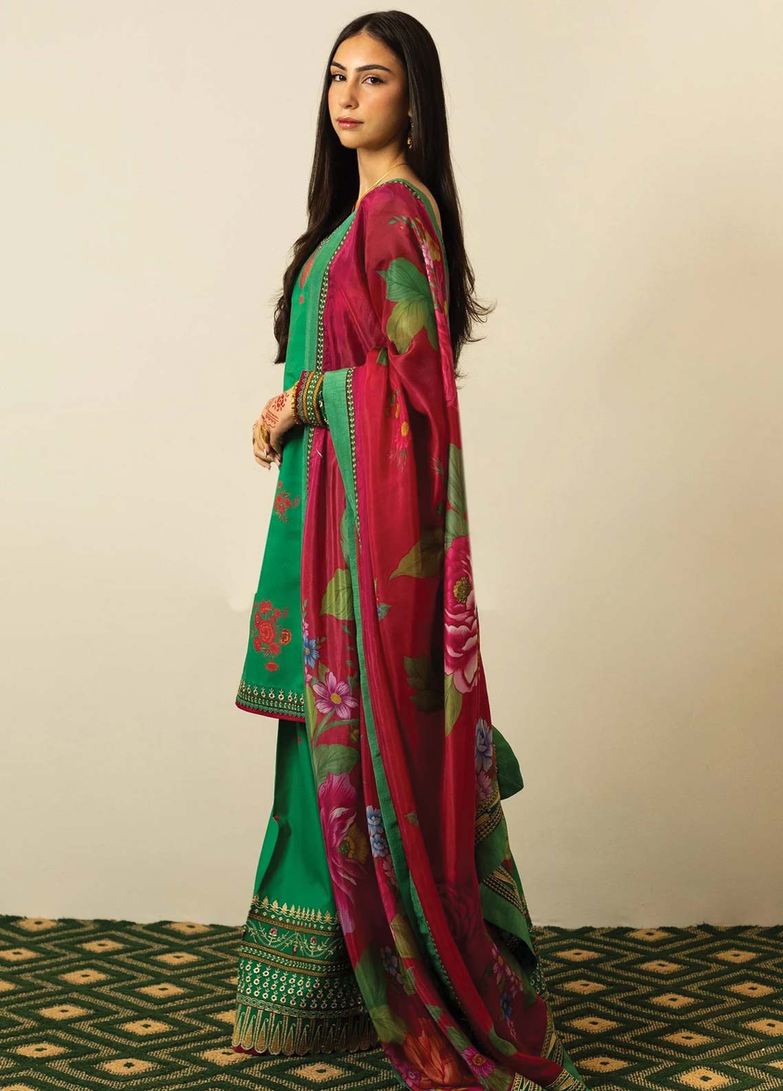 D#07 Zara Shahjahan Emb Lawn Collection 623 V-2 D#07 Zara Shahjahan Emb Lawn Collection 623 V-2